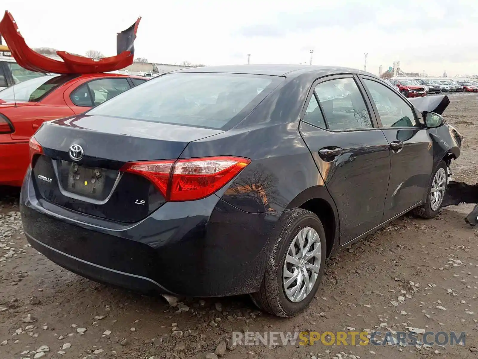 4 Photograph of a damaged car 2T1BURHE5KC127269 TOYOTA COROLLA 2019