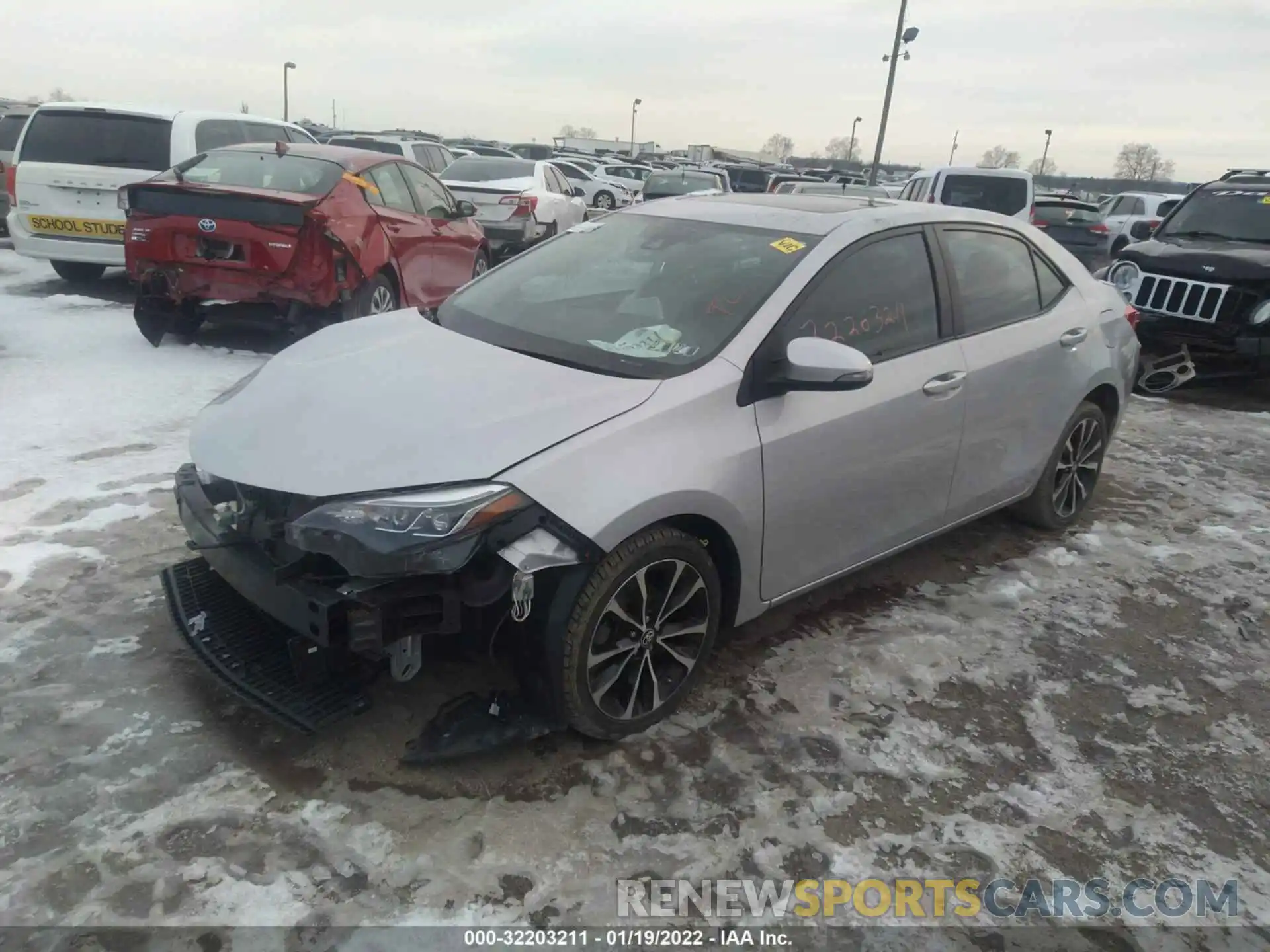 2 Фотография поврежденного автомобиля 2T1BURHE5KC127630 TOYOTA COROLLA 2019