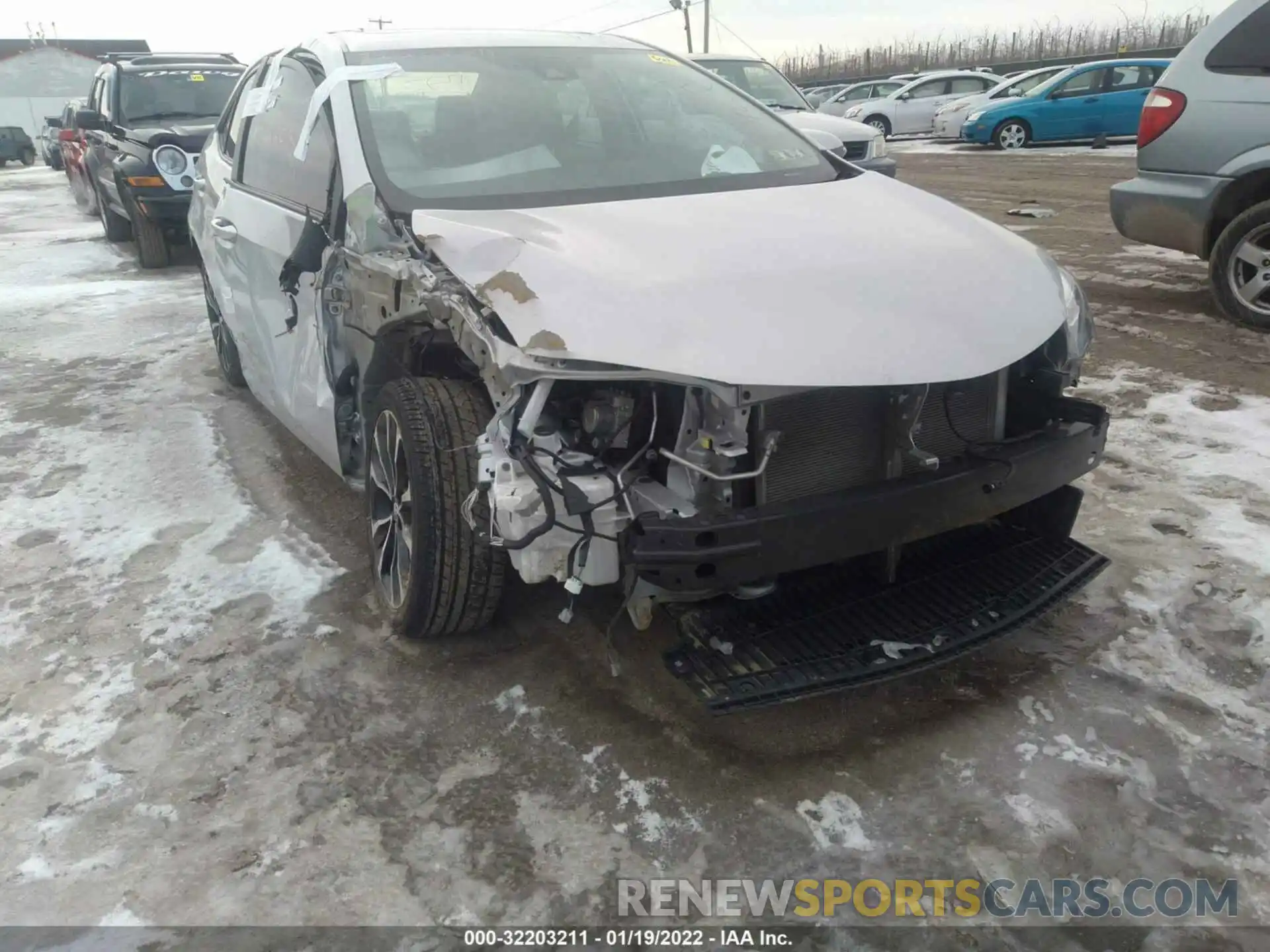 6 Photograph of a damaged car 2T1BURHE5KC127630 TOYOTA COROLLA 2019