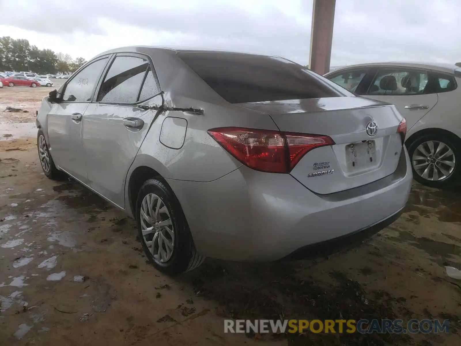 3 Photograph of a damaged car 2T1BURHE5KC127899 TOYOTA COROLLA 2019