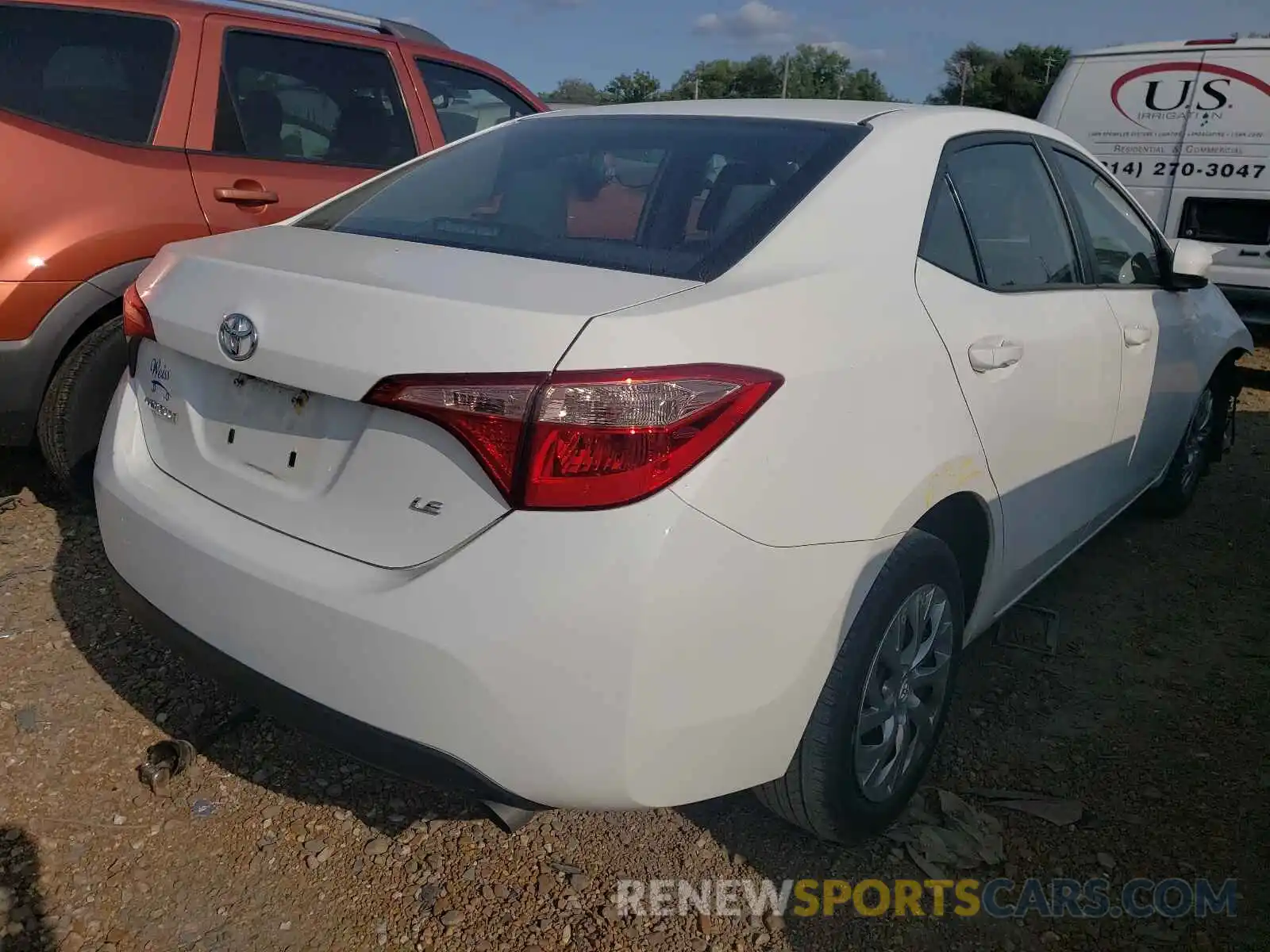 4 Photograph of a damaged car 2T1BURHE5KC128003 TOYOTA COROLLA 2019