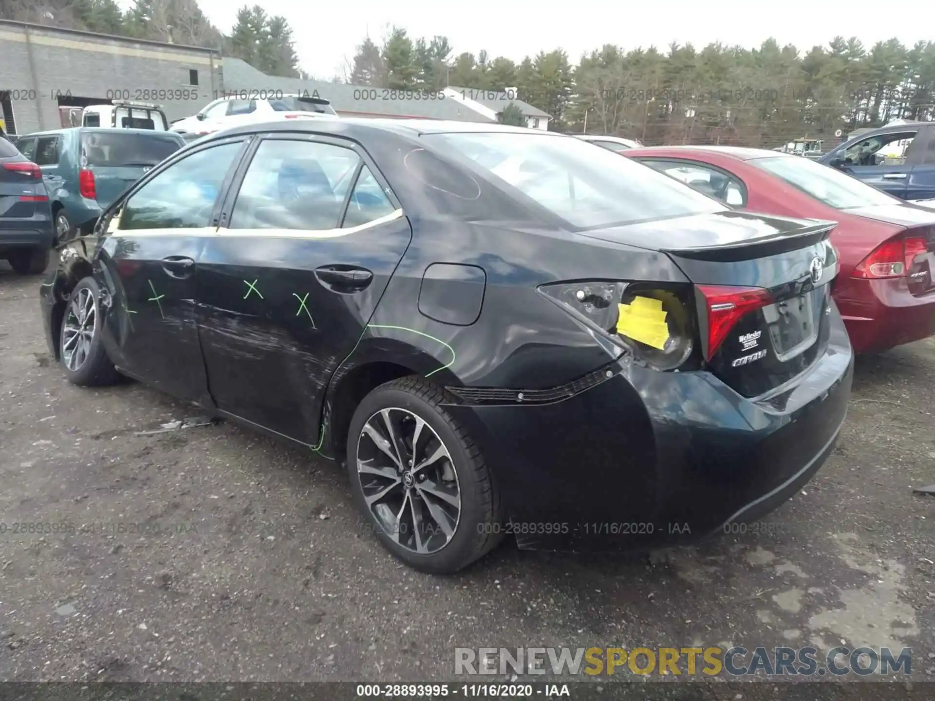 3 Photograph of a damaged car 2T1BURHE5KC128437 TOYOTA COROLLA 2019