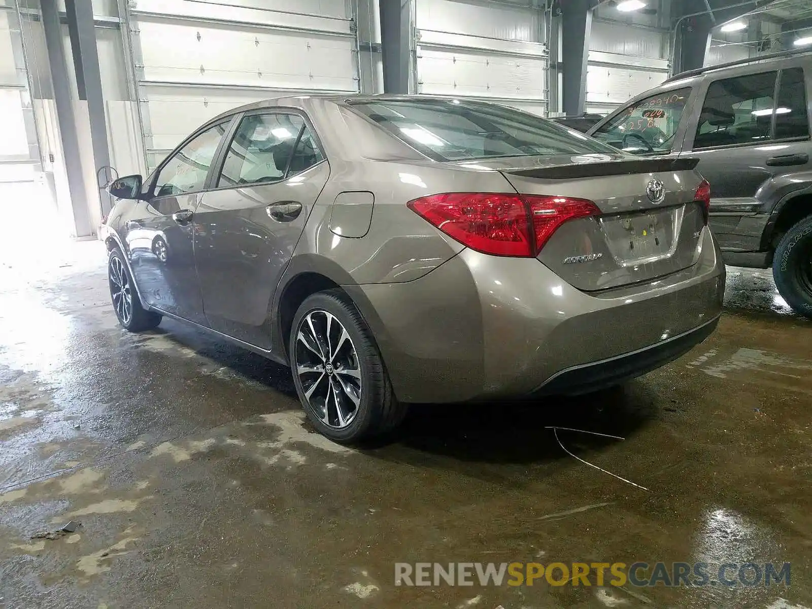 3 Photograph of a damaged car 2T1BURHE5KC130351 TOYOTA COROLLA 2019