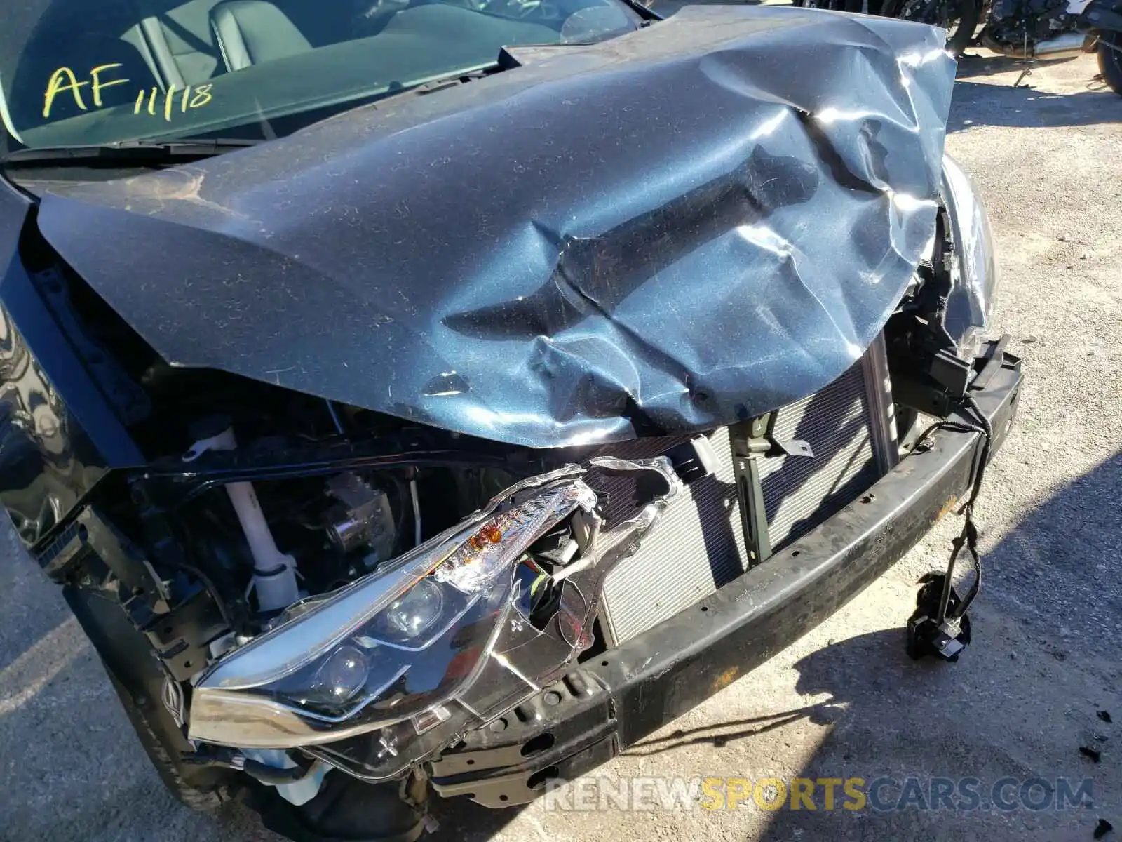 9 Photograph of a damaged car 2T1BURHE5KC130916 TOYOTA COROLLA 2019