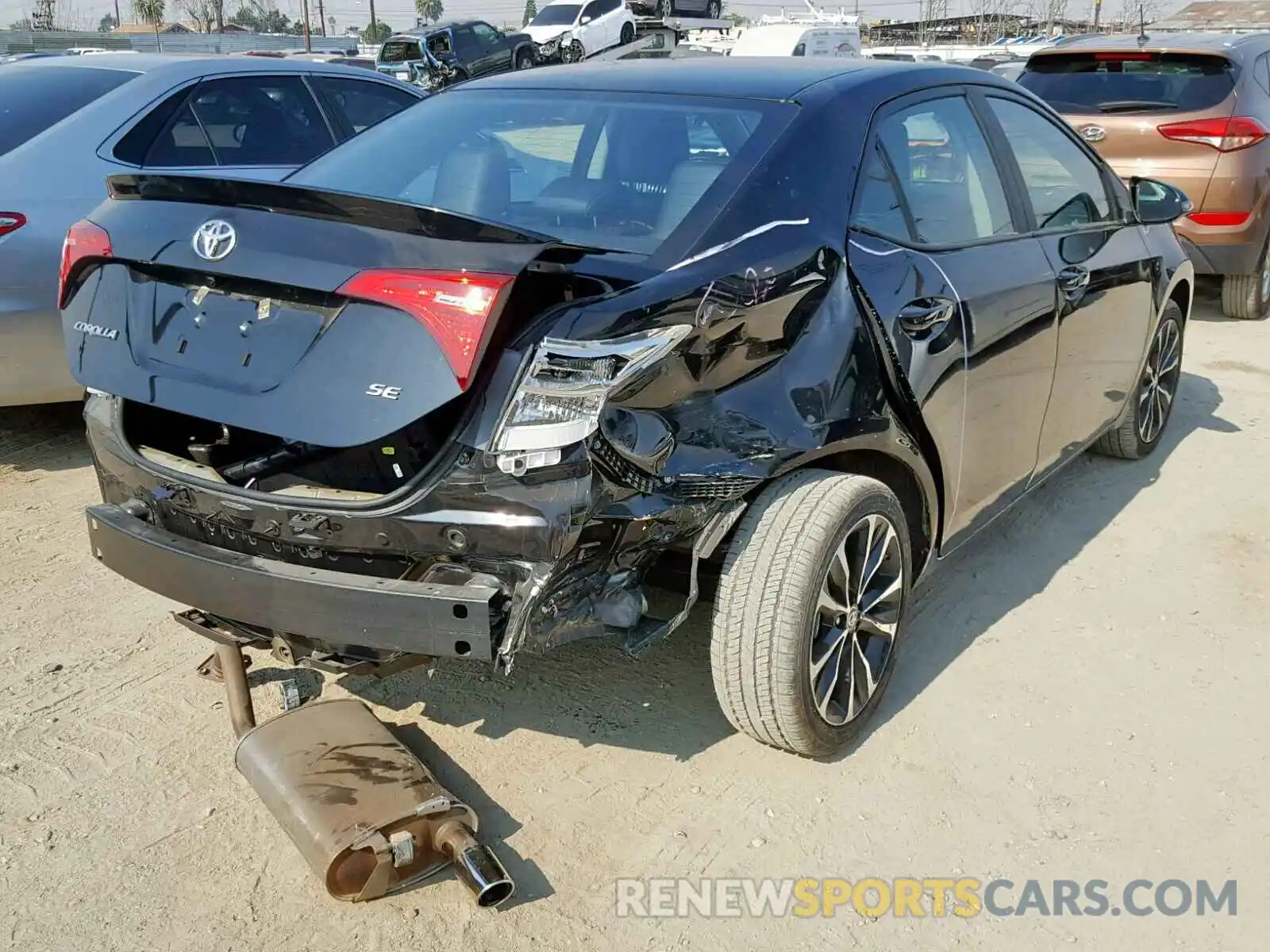 4 Photograph of a damaged car 2T1BURHE5KC131371 TOYOTA COROLLA 2019