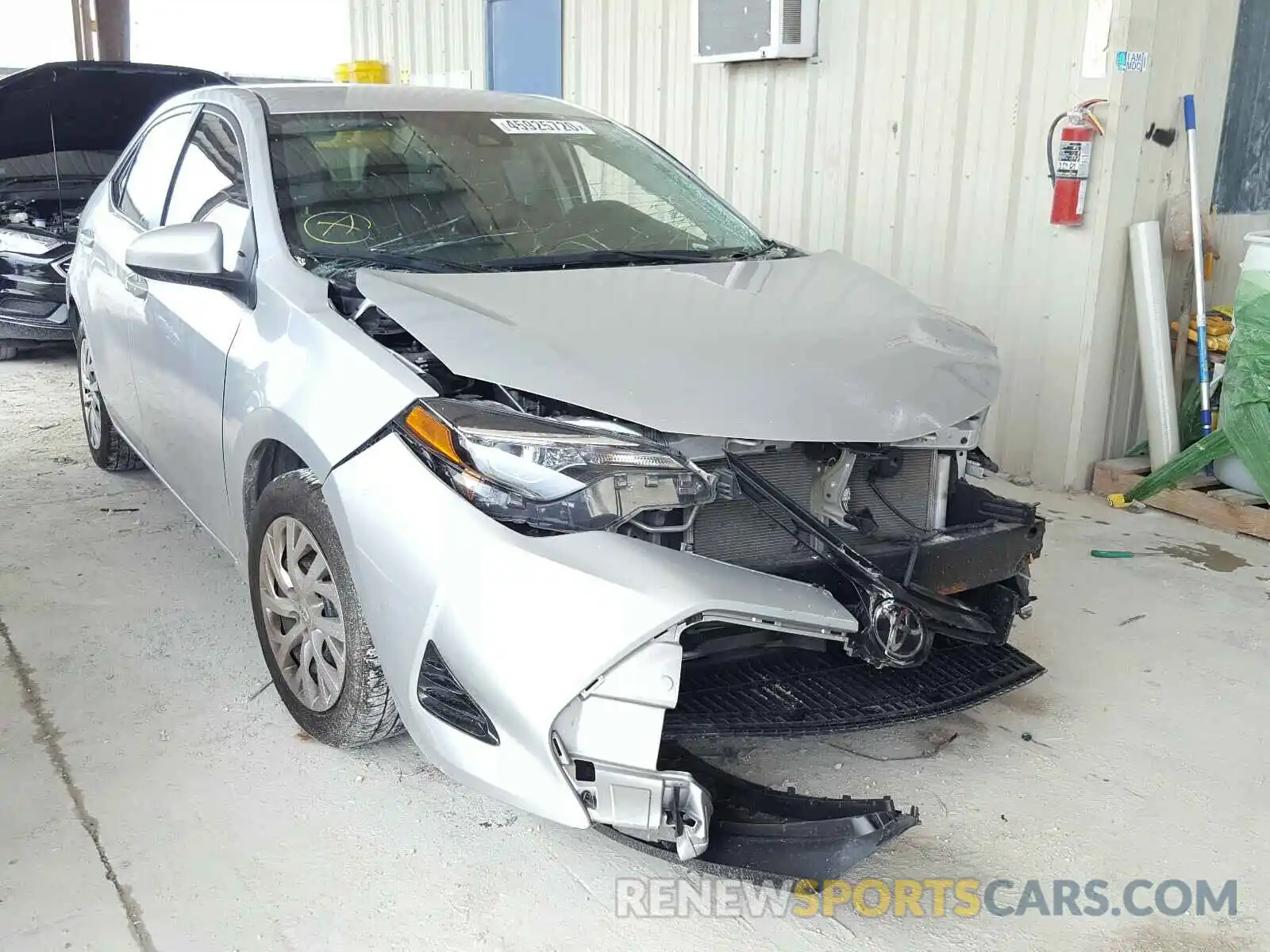 1 Photograph of a damaged car 2T1BURHE5KC132259 TOYOTA COROLLA 2019