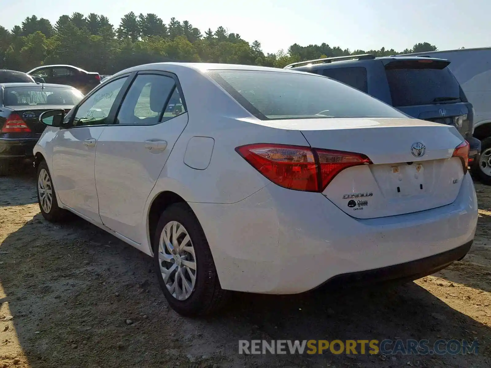 3 Photograph of a damaged car 2T1BURHE5KC132634 TOYOTA COROLLA 2019