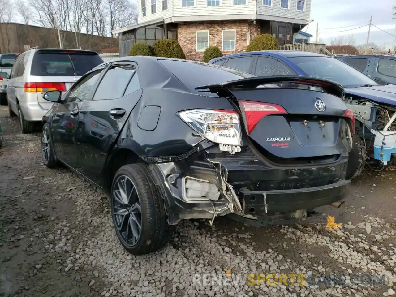 3 Photograph of a damaged car 2T1BURHE5KC134562 TOYOTA COROLLA 2019