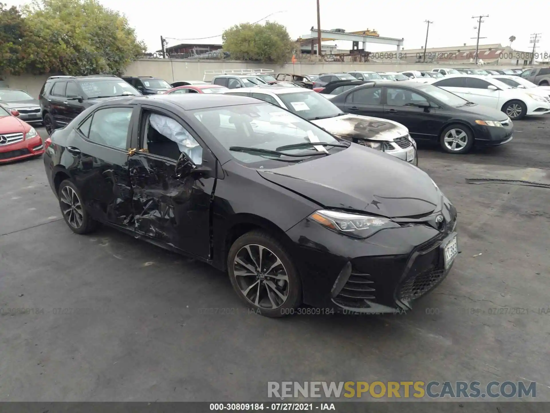 1 Photograph of a damaged car 2T1BURHE5KC135372 TOYOTA COROLLA 2019