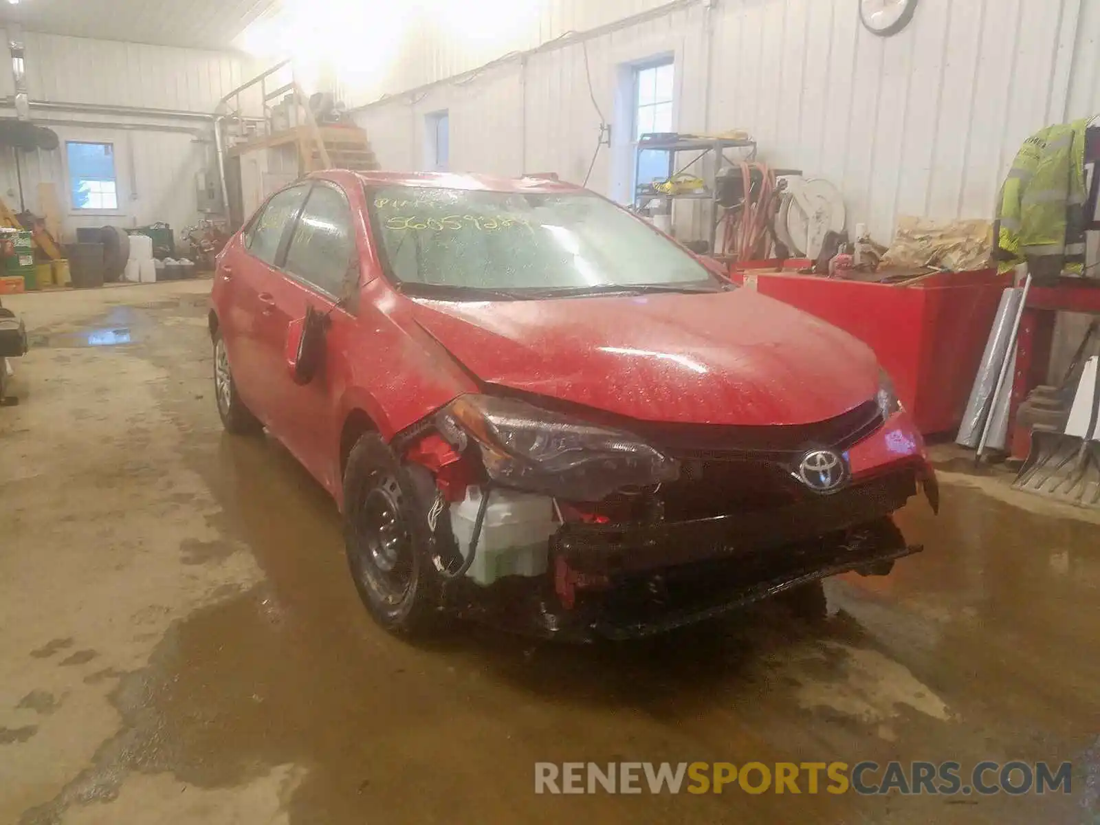 1 Photograph of a damaged car 2T1BURHE5KC135386 TOYOTA COROLLA 2019