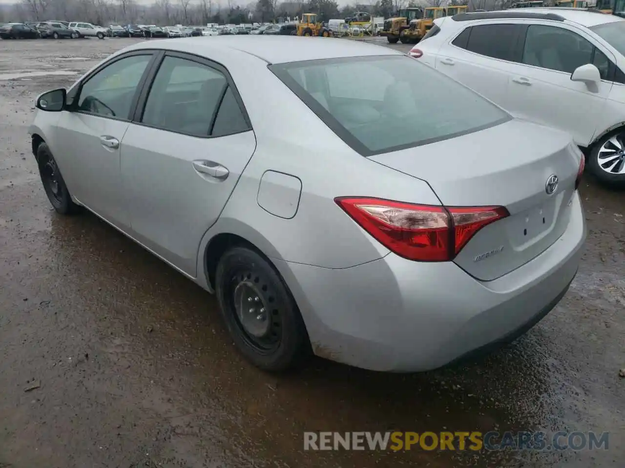 3 Photograph of a damaged car 2T1BURHE5KC137669 TOYOTA COROLLA 2019