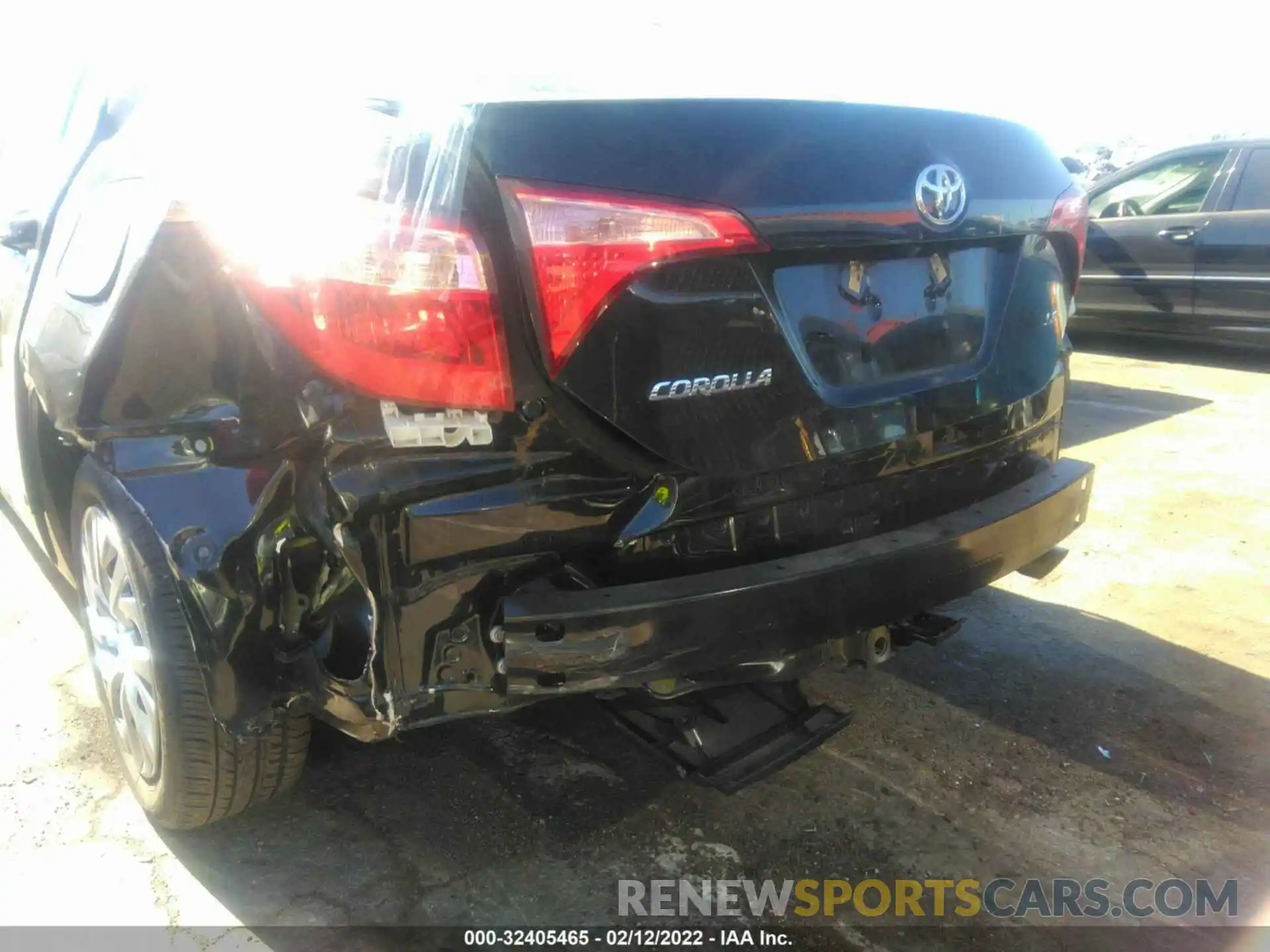 6 Photograph of a damaged car 2T1BURHE5KC138272 TOYOTA COROLLA 2019