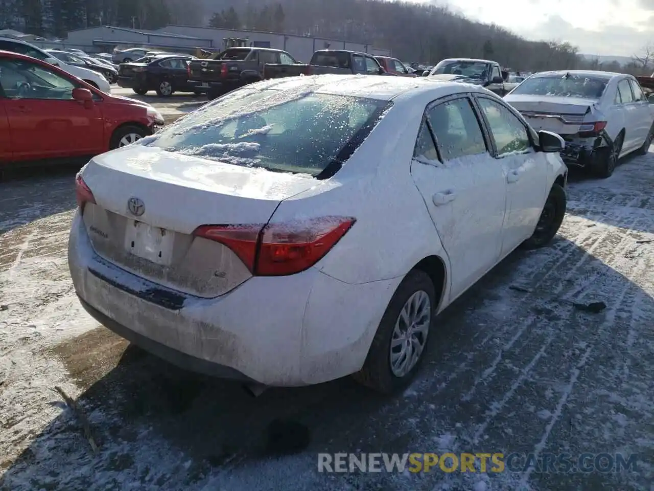 4 Photograph of a damaged car 2T1BURHE5KC138854 TOYOTA COROLLA 2019