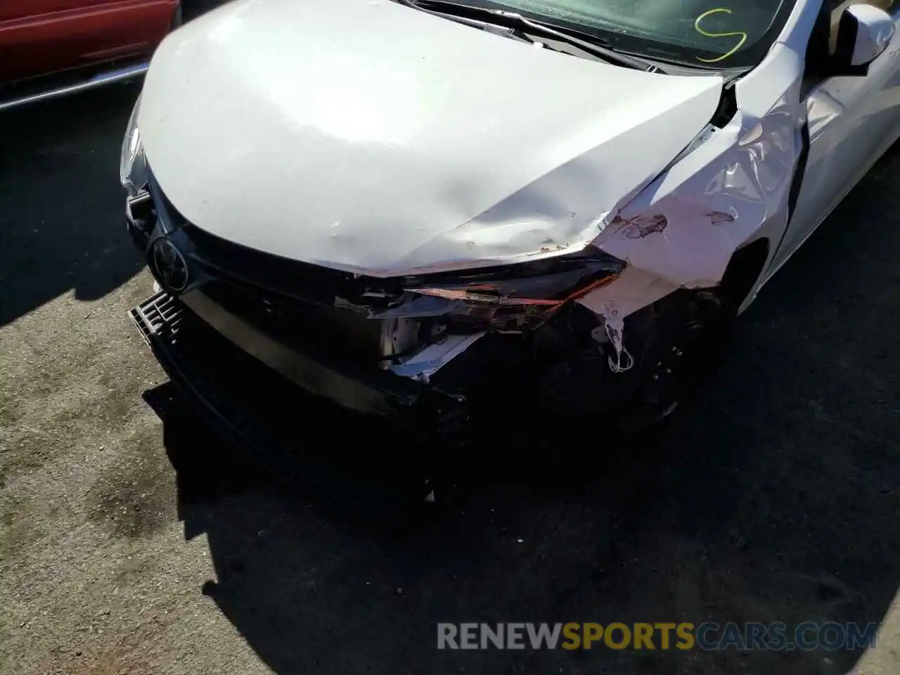 9 Photograph of a damaged car 2T1BURHE5KC139826 TOYOTA COROLLA 2019