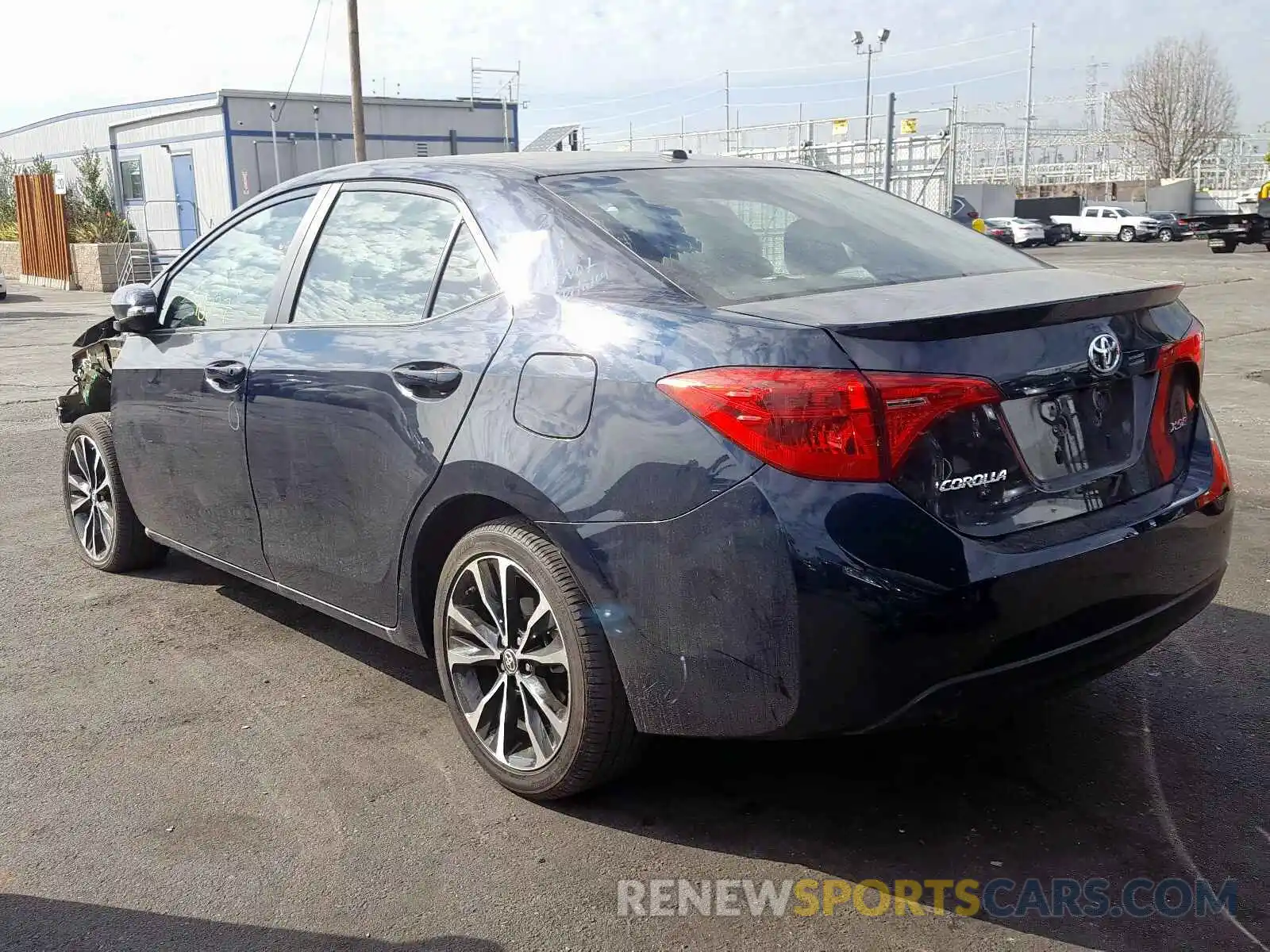 3 Photograph of a damaged car 2T1BURHE5KC142726 TOYOTA COROLLA 2019