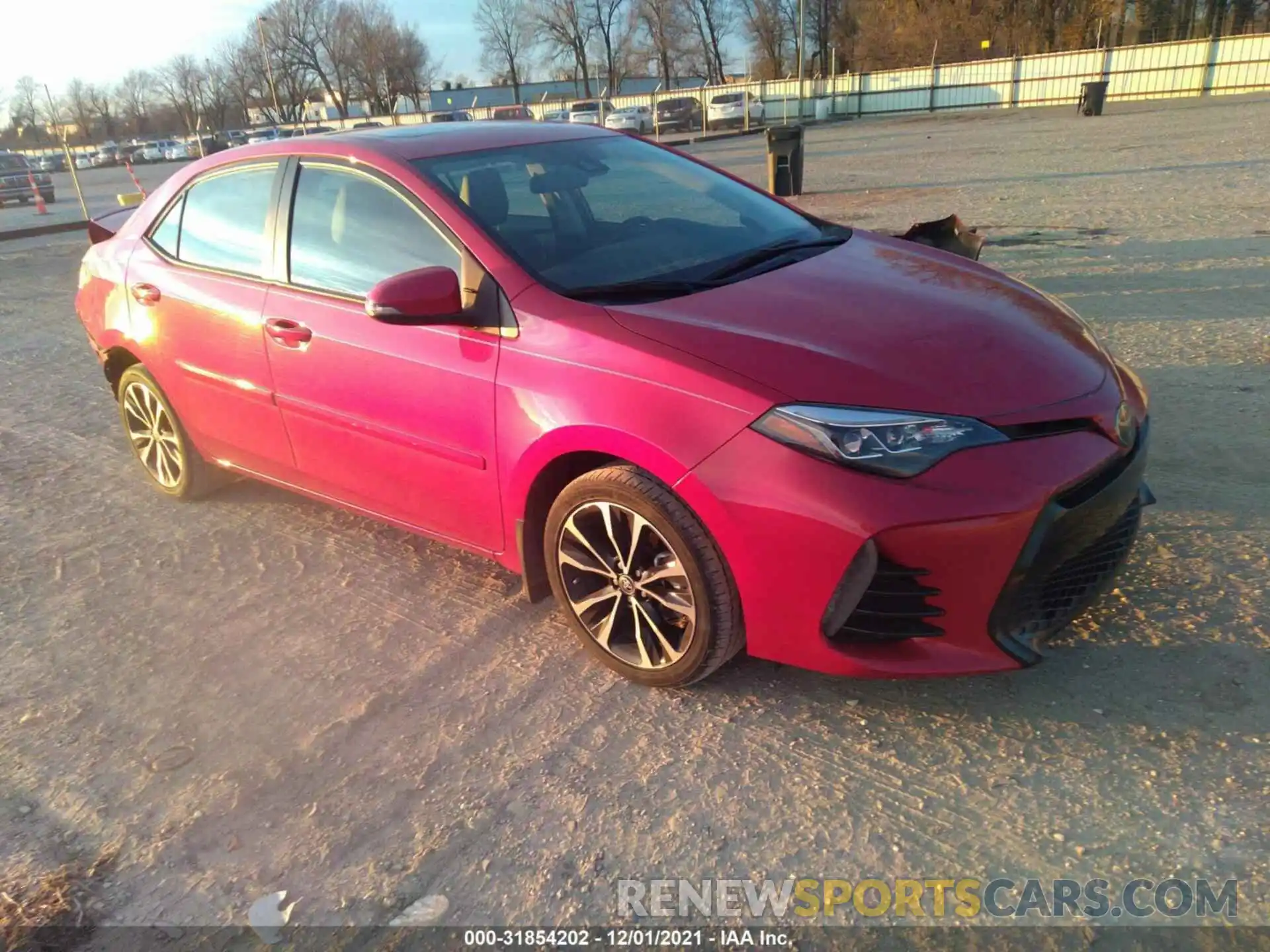 1 Photograph of a damaged car 2T1BURHE5KC143052 TOYOTA COROLLA 2019