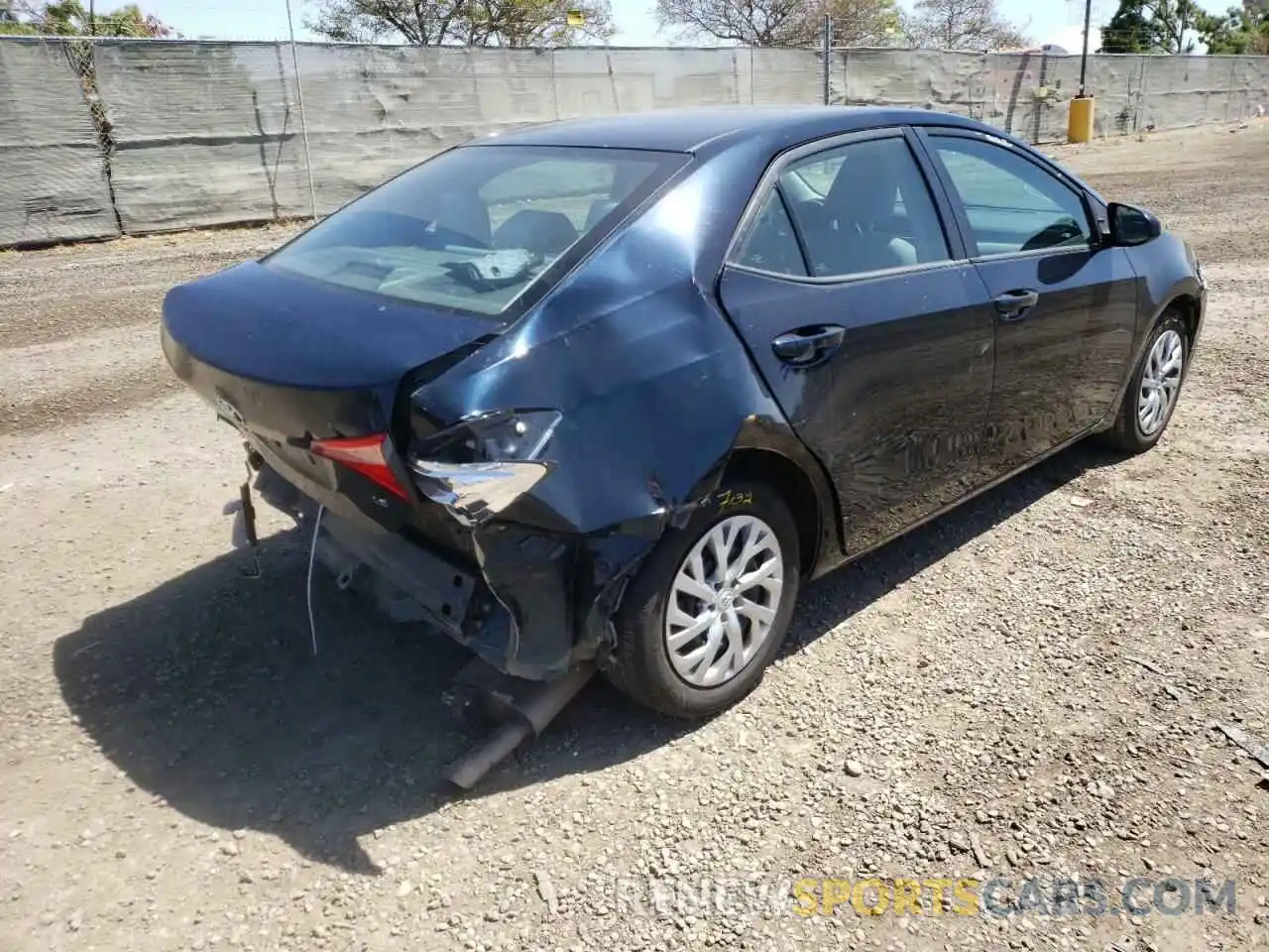 4 Photograph of a damaged car 2T1BURHE5KC144055 TOYOTA COROLLA 2019