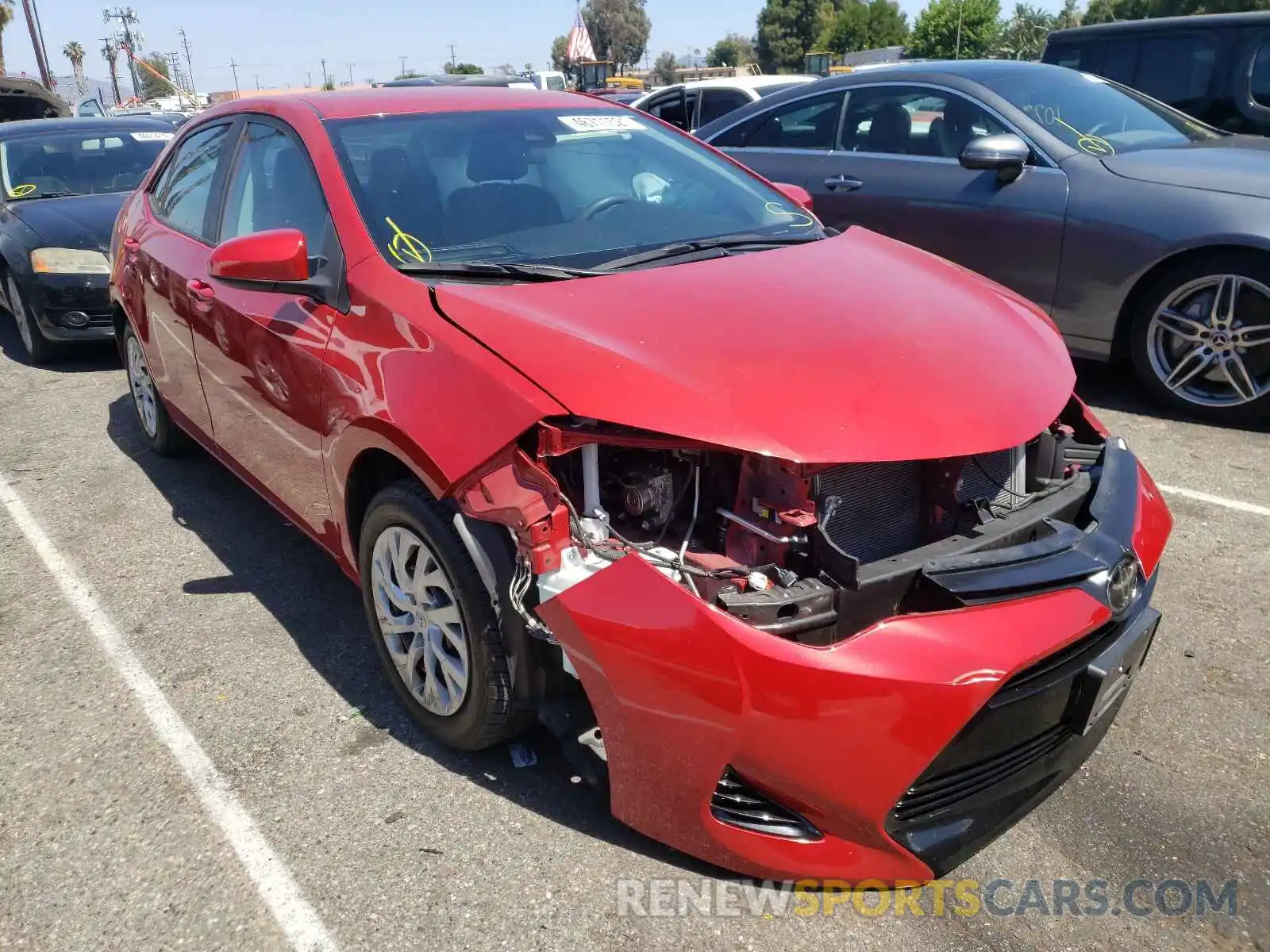 1 Photograph of a damaged car 2T1BURHE5KC144072 TOYOTA COROLLA 2019