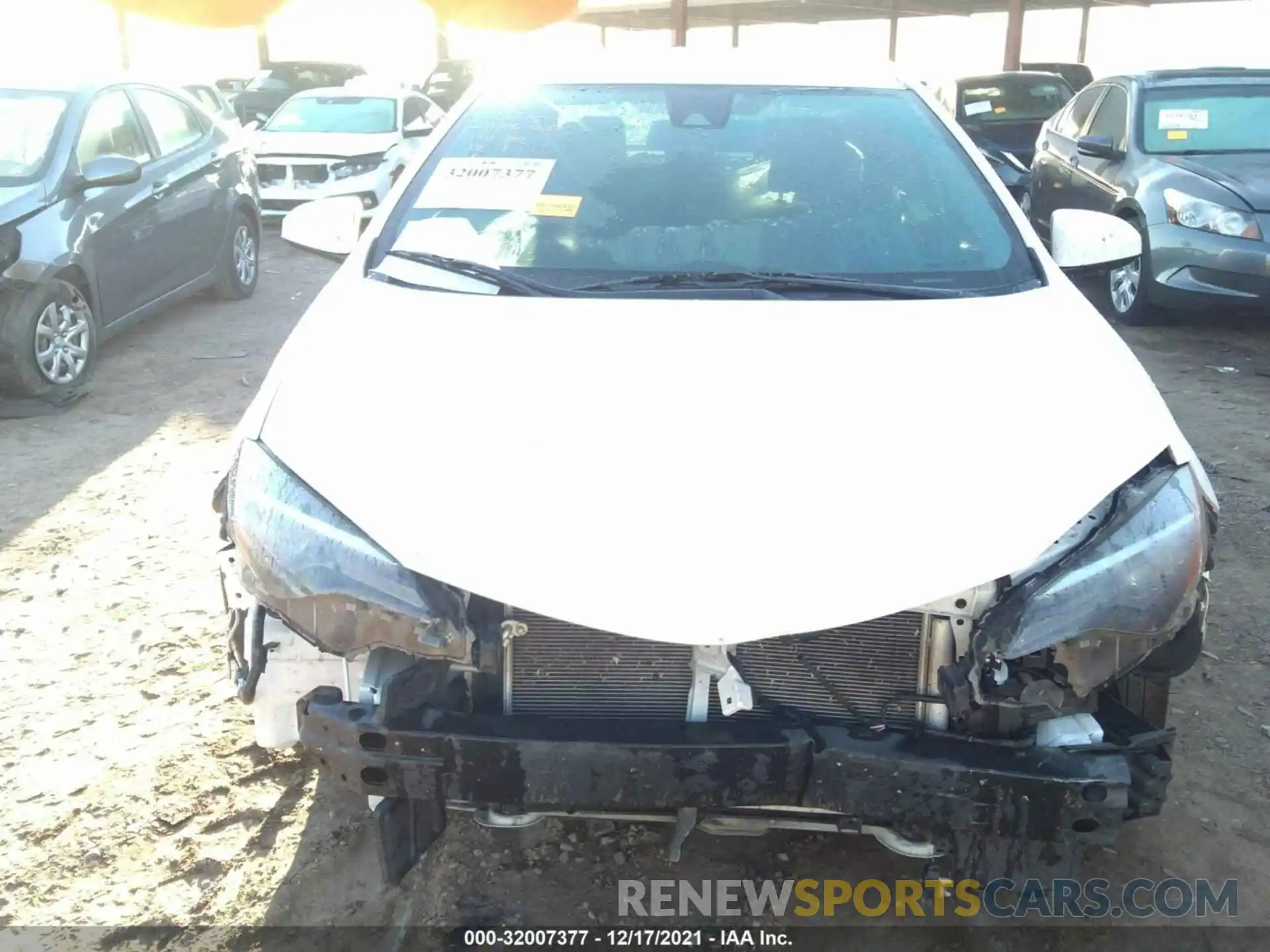 6 Photograph of a damaged car 2T1BURHE5KC144511 TOYOTA COROLLA 2019