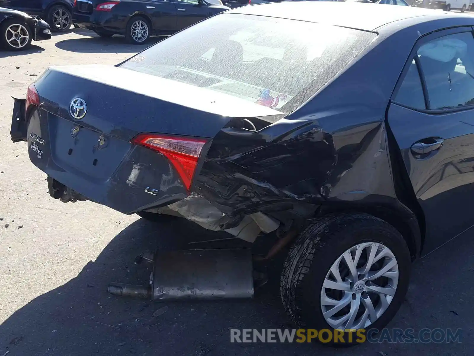 9 Photograph of a damaged car 2T1BURHE5KC144881 TOYOTA COROLLA 2019