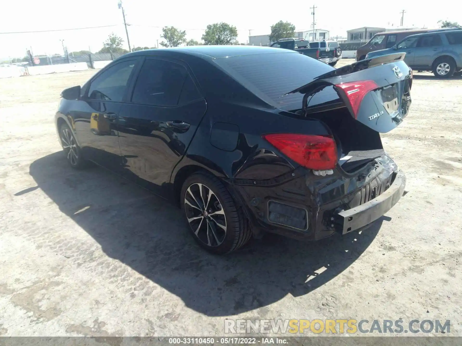 3 Photograph of a damaged car 2T1BURHE5KC145321 TOYOTA COROLLA 2019