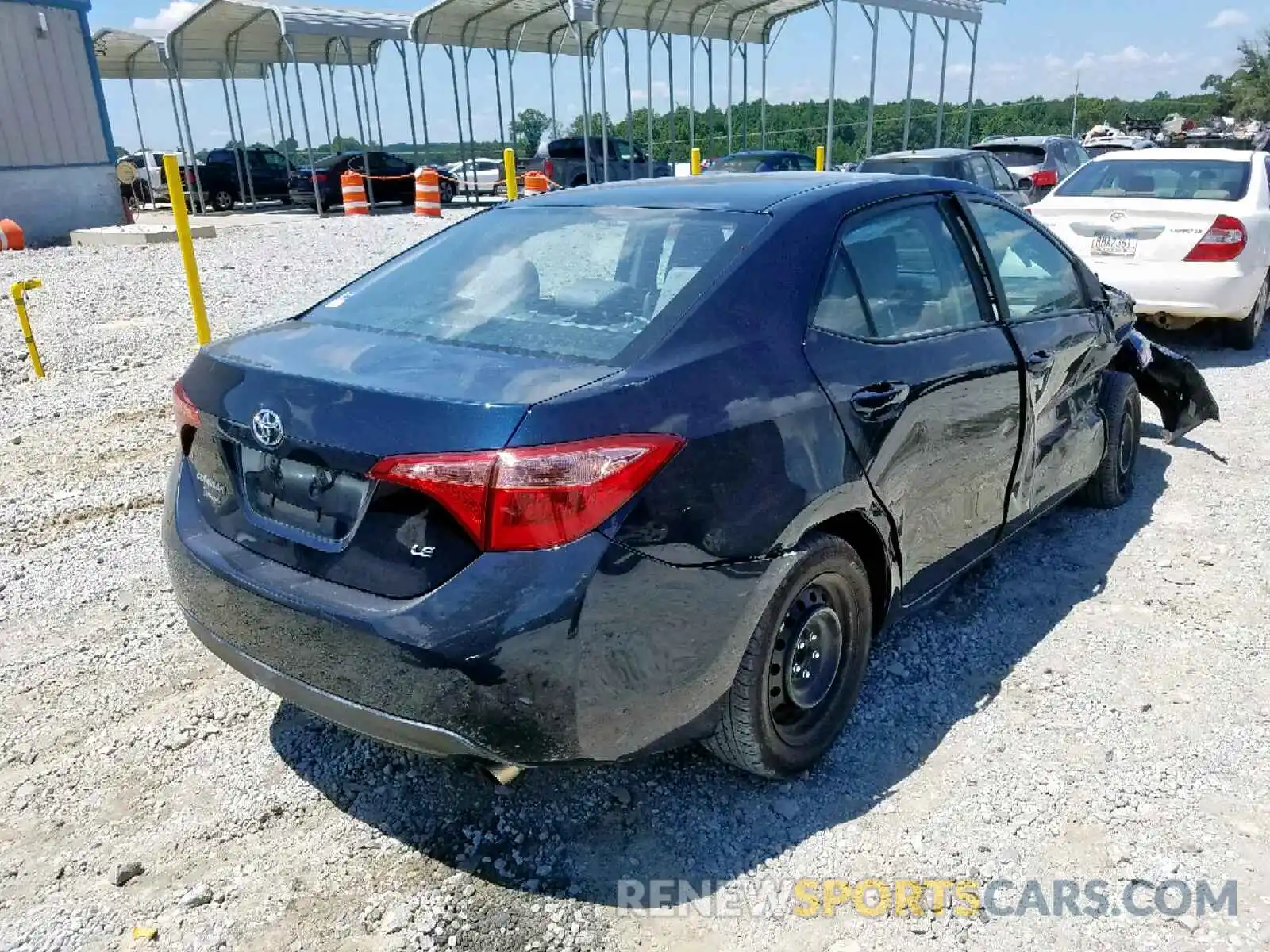 4 Photograph of a damaged car 2T1BURHE5KC145660 TOYOTA COROLLA 2019