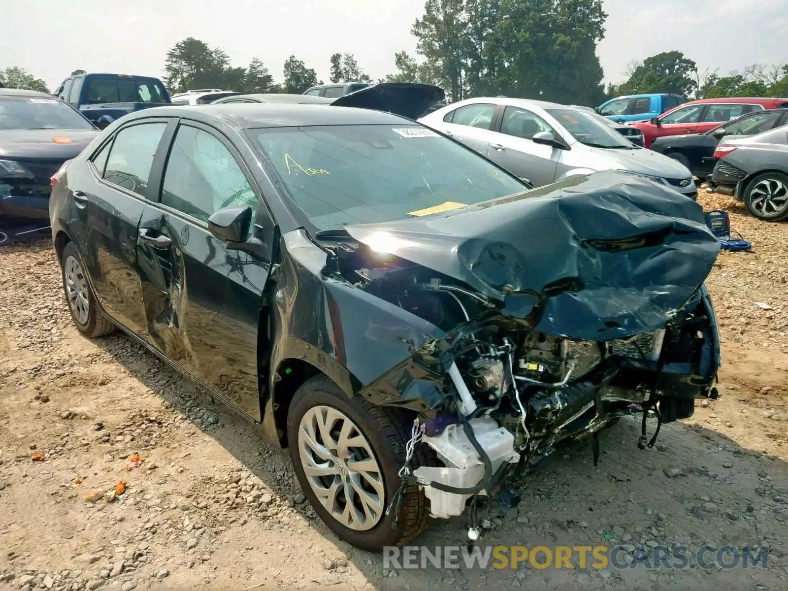 1 Photograph of a damaged car 2T1BURHE5KC145674 TOYOTA COROLLA 2019