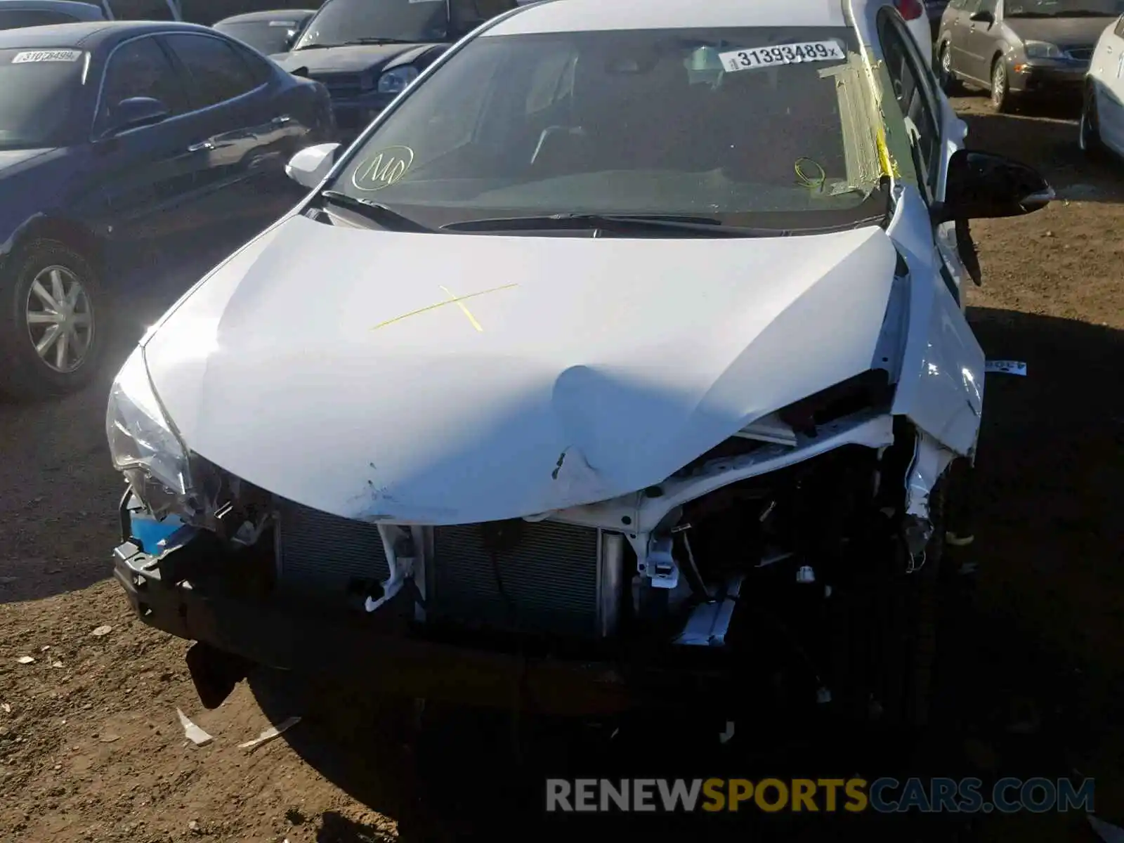 9 Photograph of a damaged car 2T1BURHE5KC146470 TOYOTA COROLLA 2019