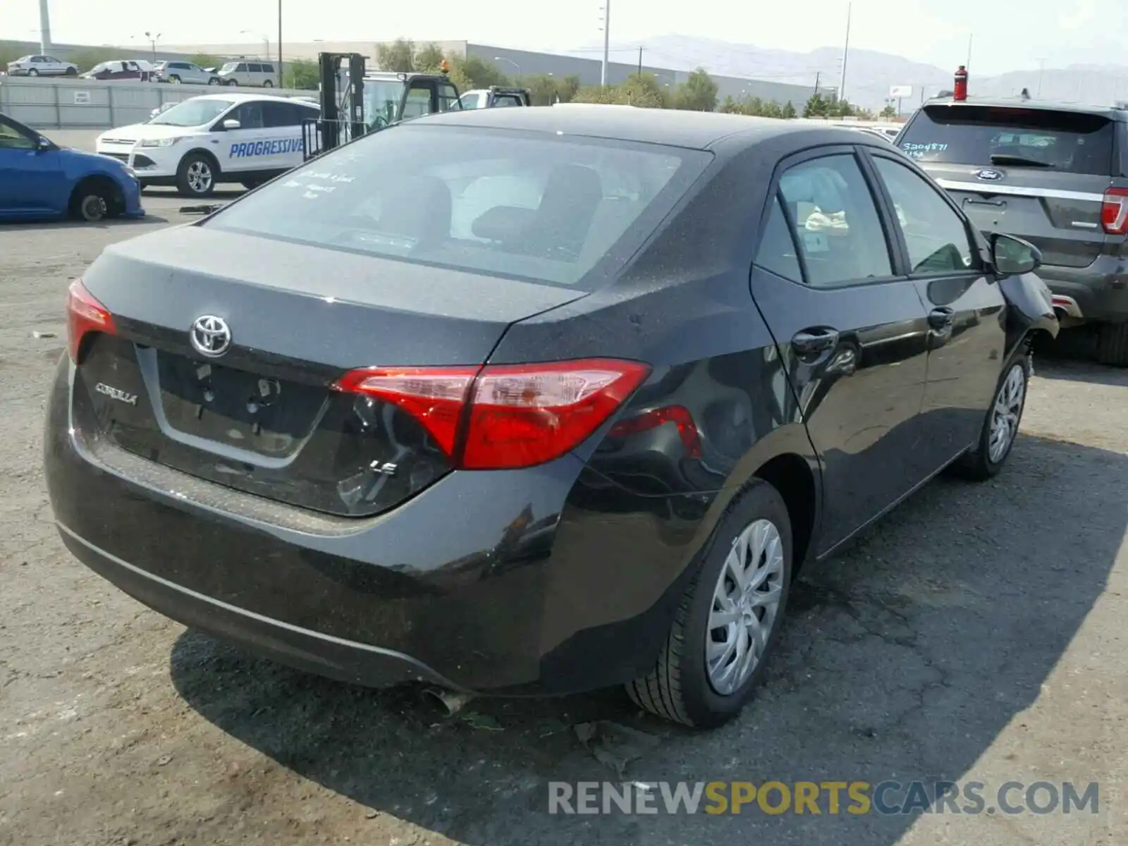 4 Photograph of a damaged car 2T1BURHE5KC146839 TOYOTA COROLLA 2019