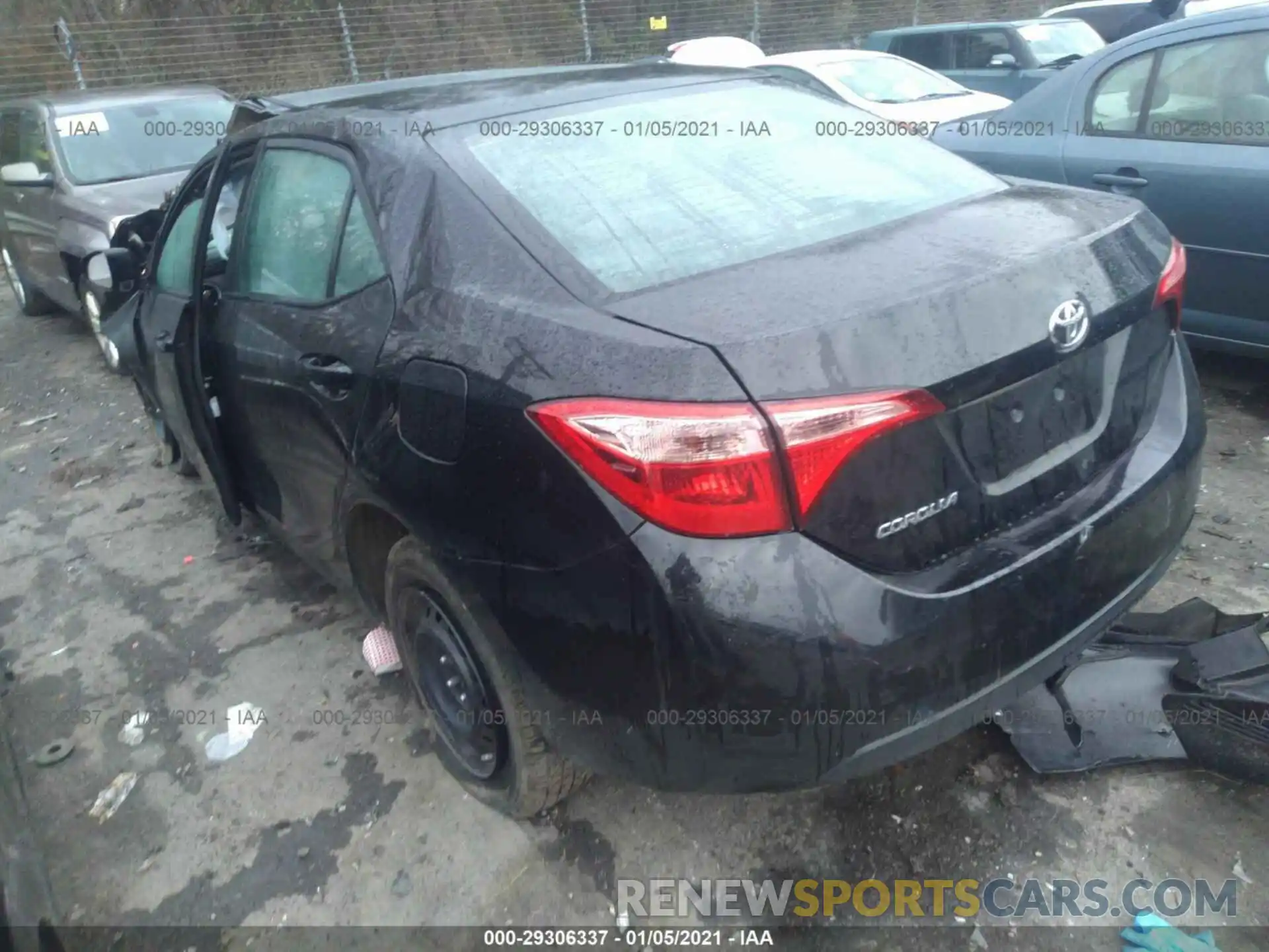 3 Photograph of a damaged car 2T1BURHE5KC147134 TOYOTA COROLLA 2019