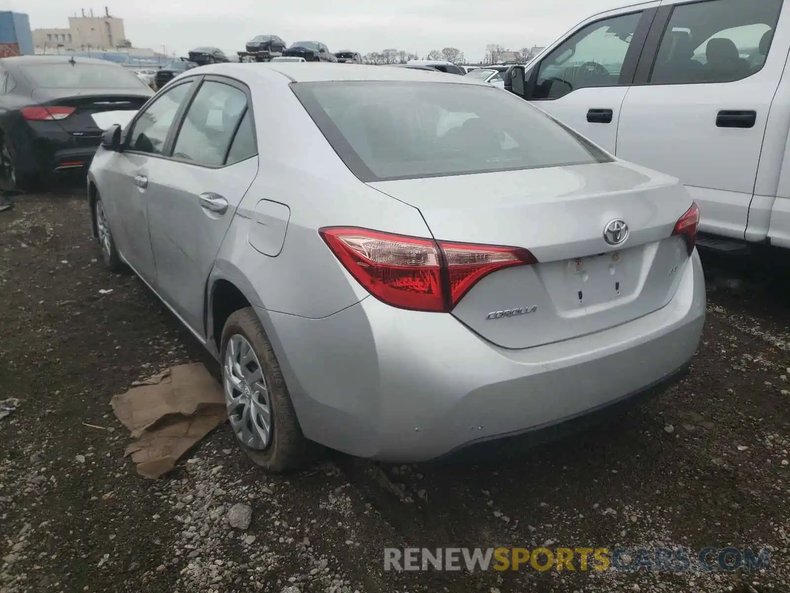 3 Photograph of a damaged car 2T1BURHE5KC148753 TOYOTA COROLLA 2019