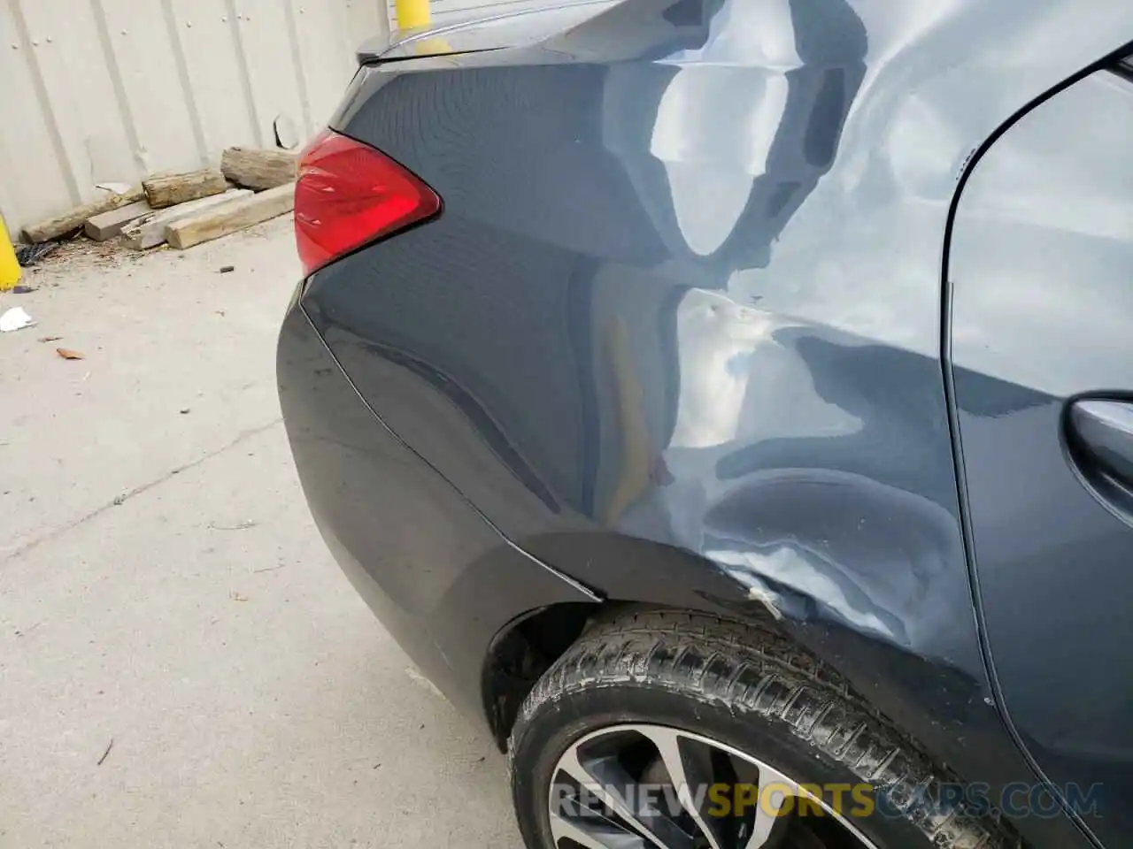 9 Photograph of a damaged car 2T1BURHE5KC149238 TOYOTA COROLLA 2019