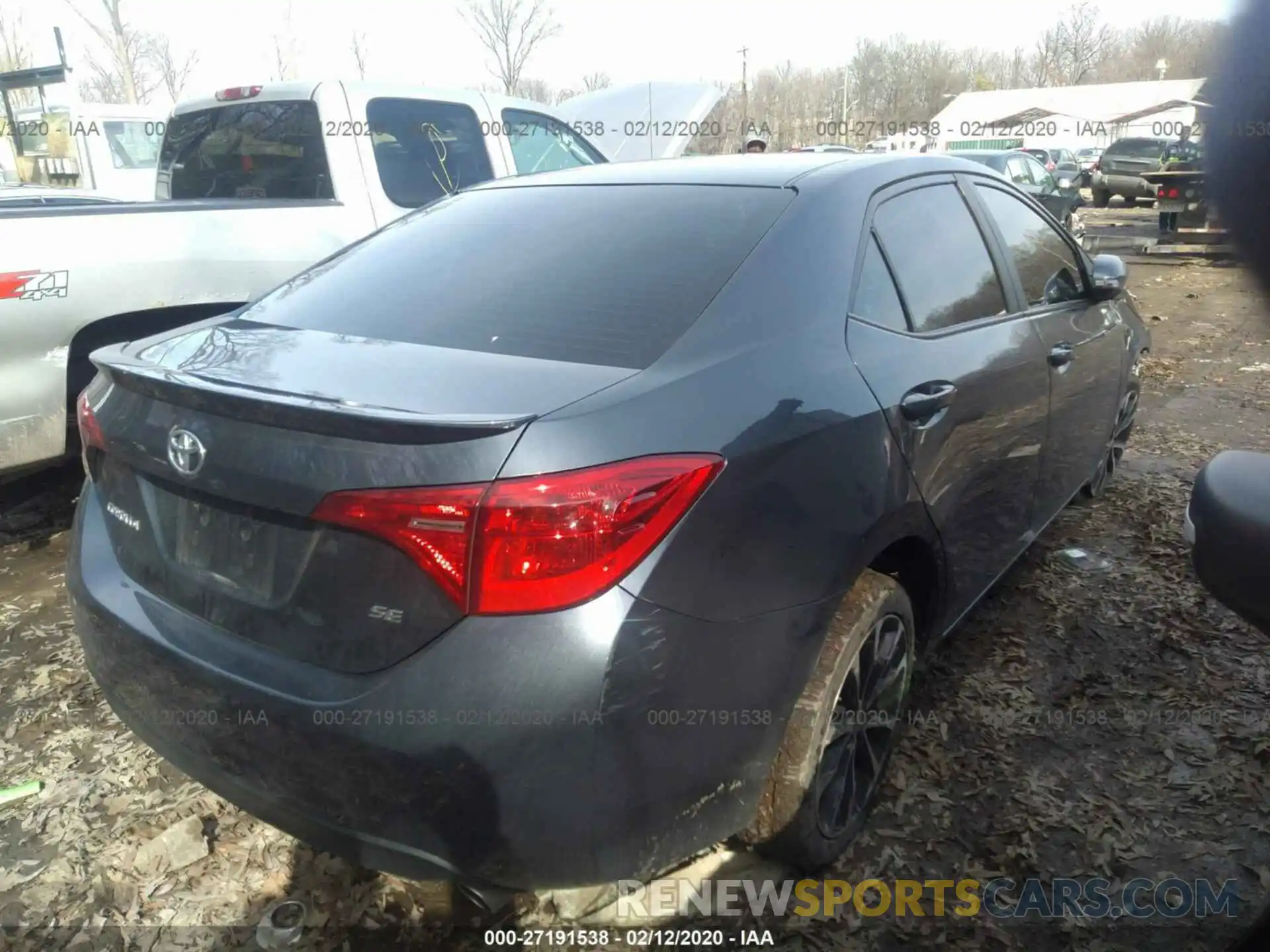 4 Photograph of a damaged car 2T1BURHE5KC149465 TOYOTA COROLLA 2019