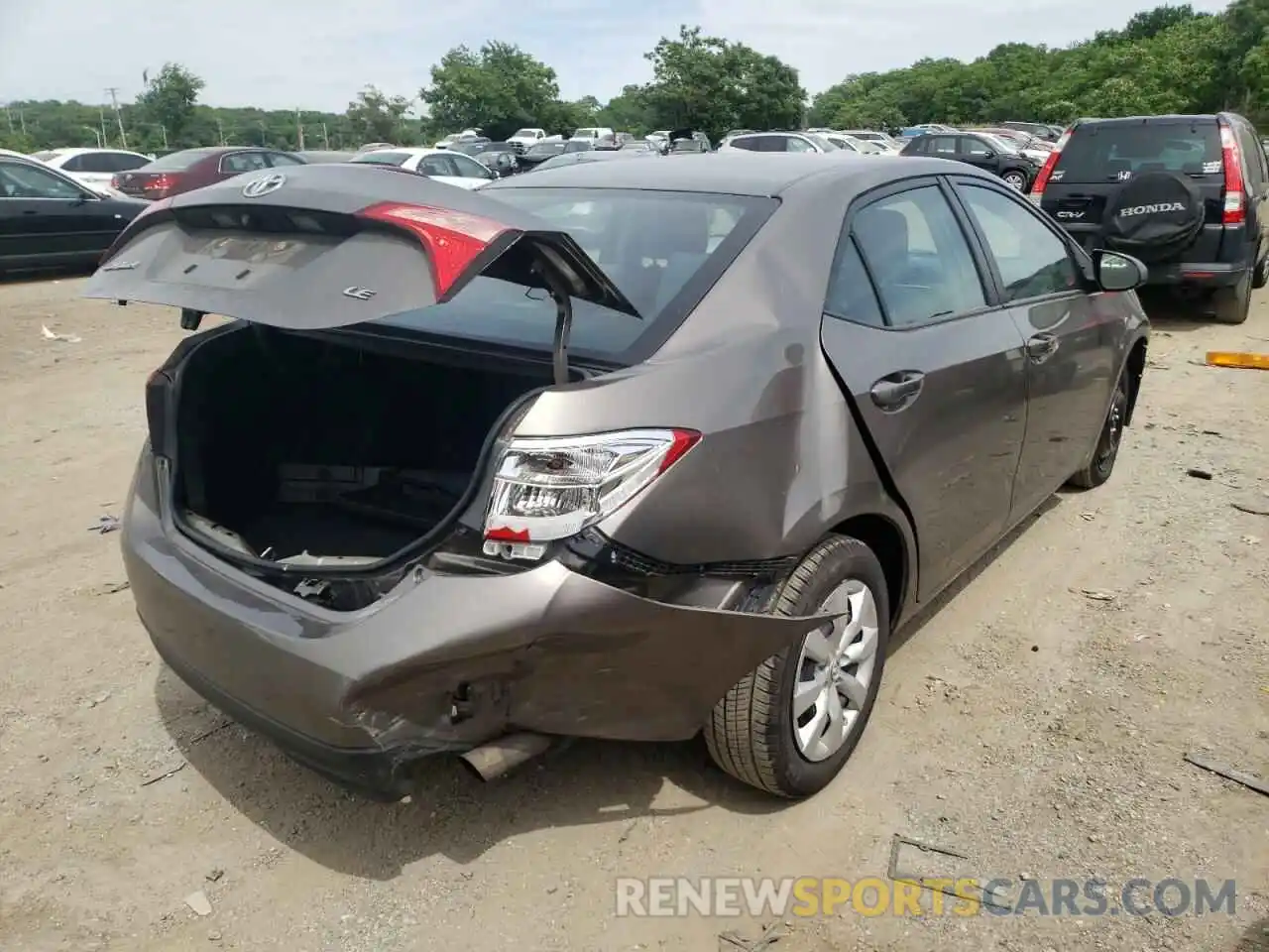 4 Photograph of a damaged car 2T1BURHE5KC149532 TOYOTA COROLLA 2019