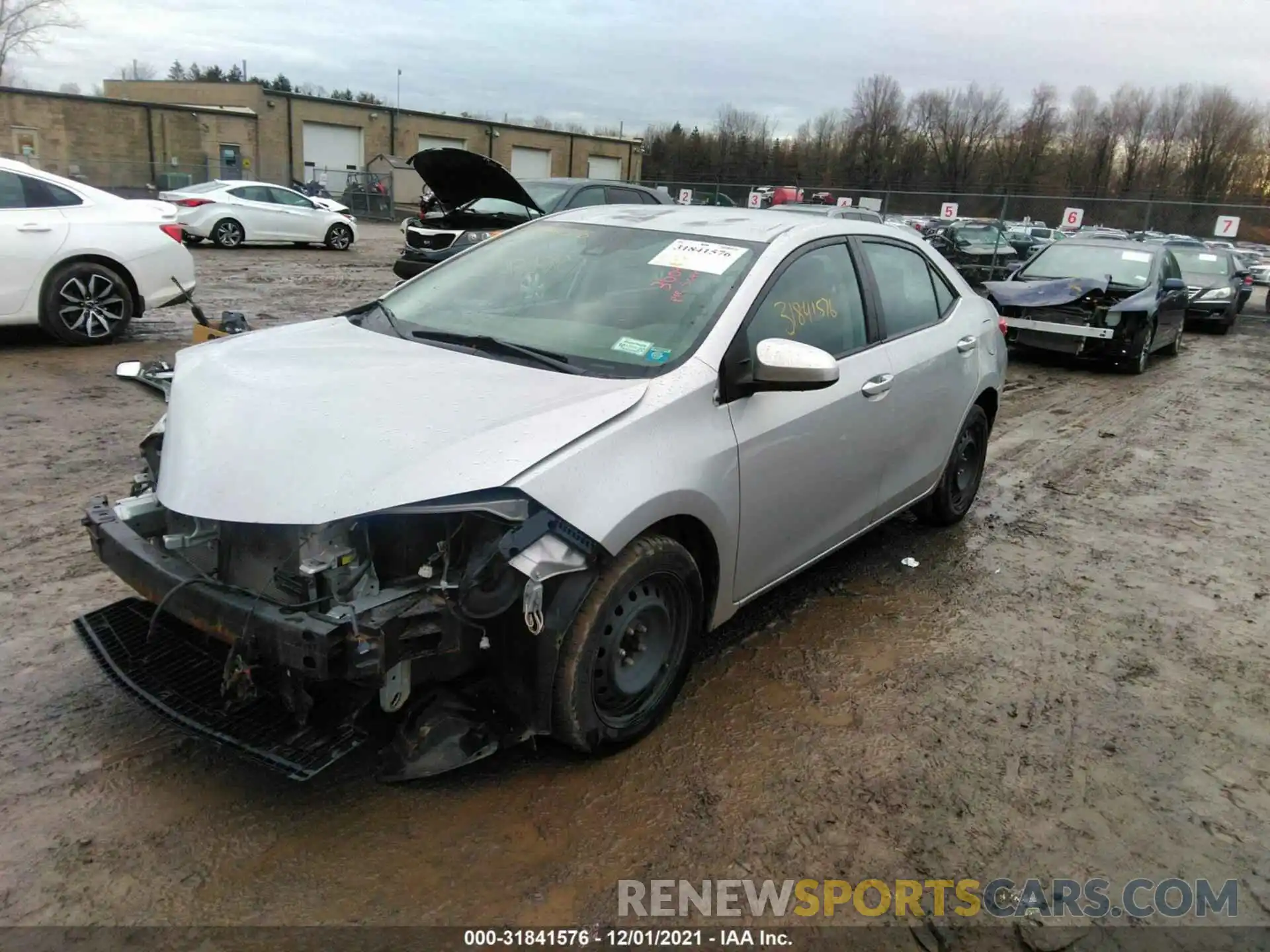 2 Фотография поврежденного автомобиля 2T1BURHE5KC150065 TOYOTA COROLLA 2019