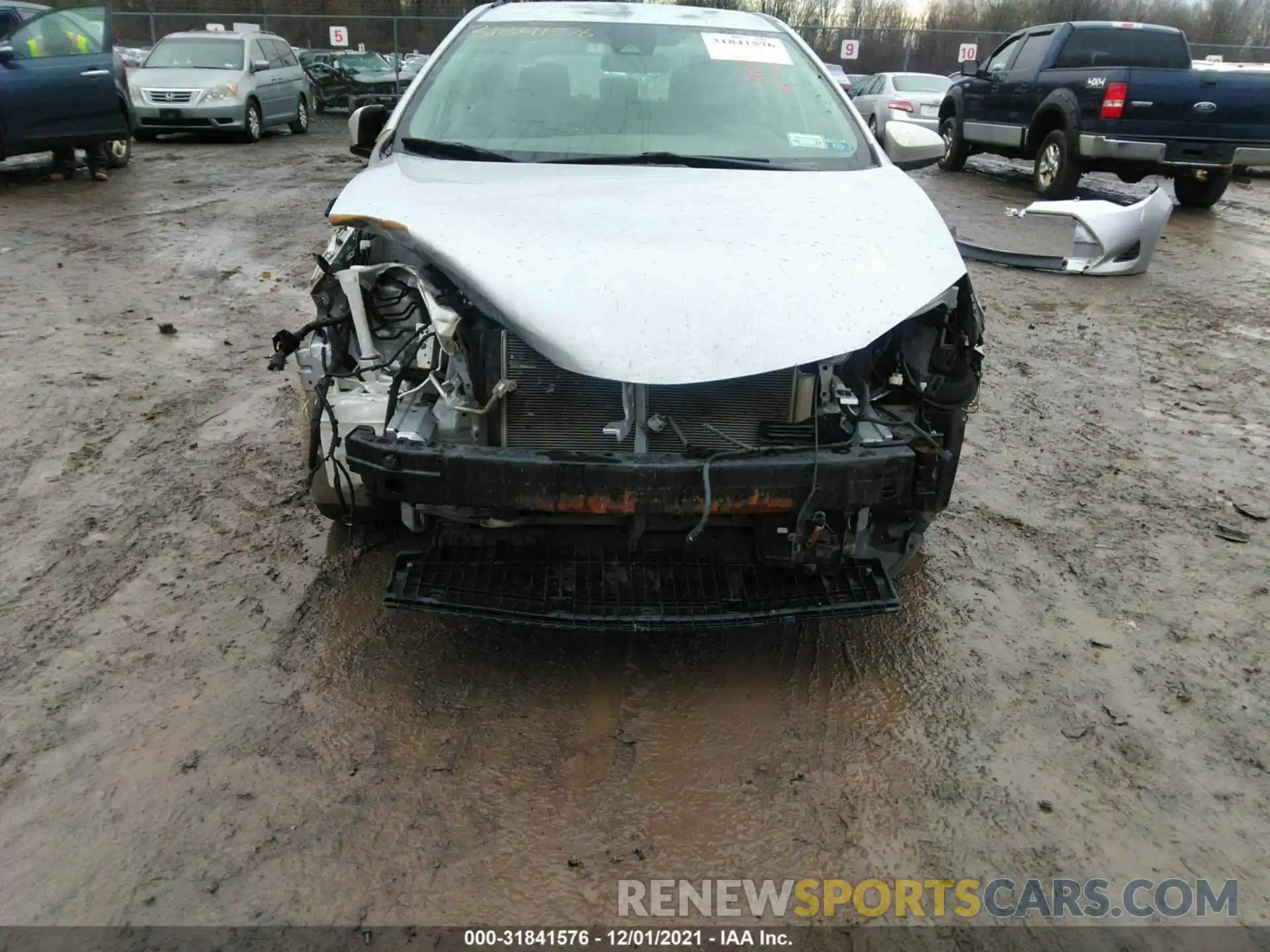 6 Photograph of a damaged car 2T1BURHE5KC150065 TOYOTA COROLLA 2019