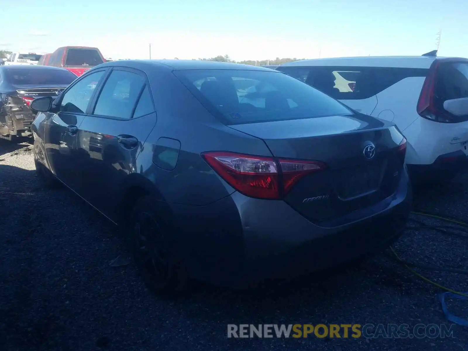 3 Photograph of a damaged car 2T1BURHE5KC150485 TOYOTA COROLLA 2019