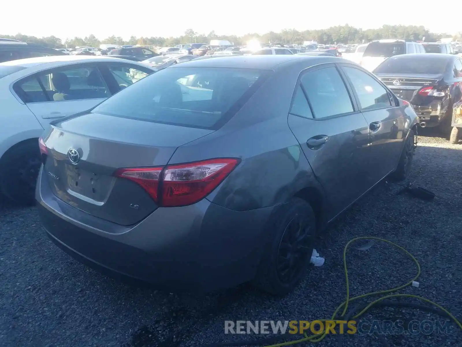 4 Photograph of a damaged car 2T1BURHE5KC150485 TOYOTA COROLLA 2019