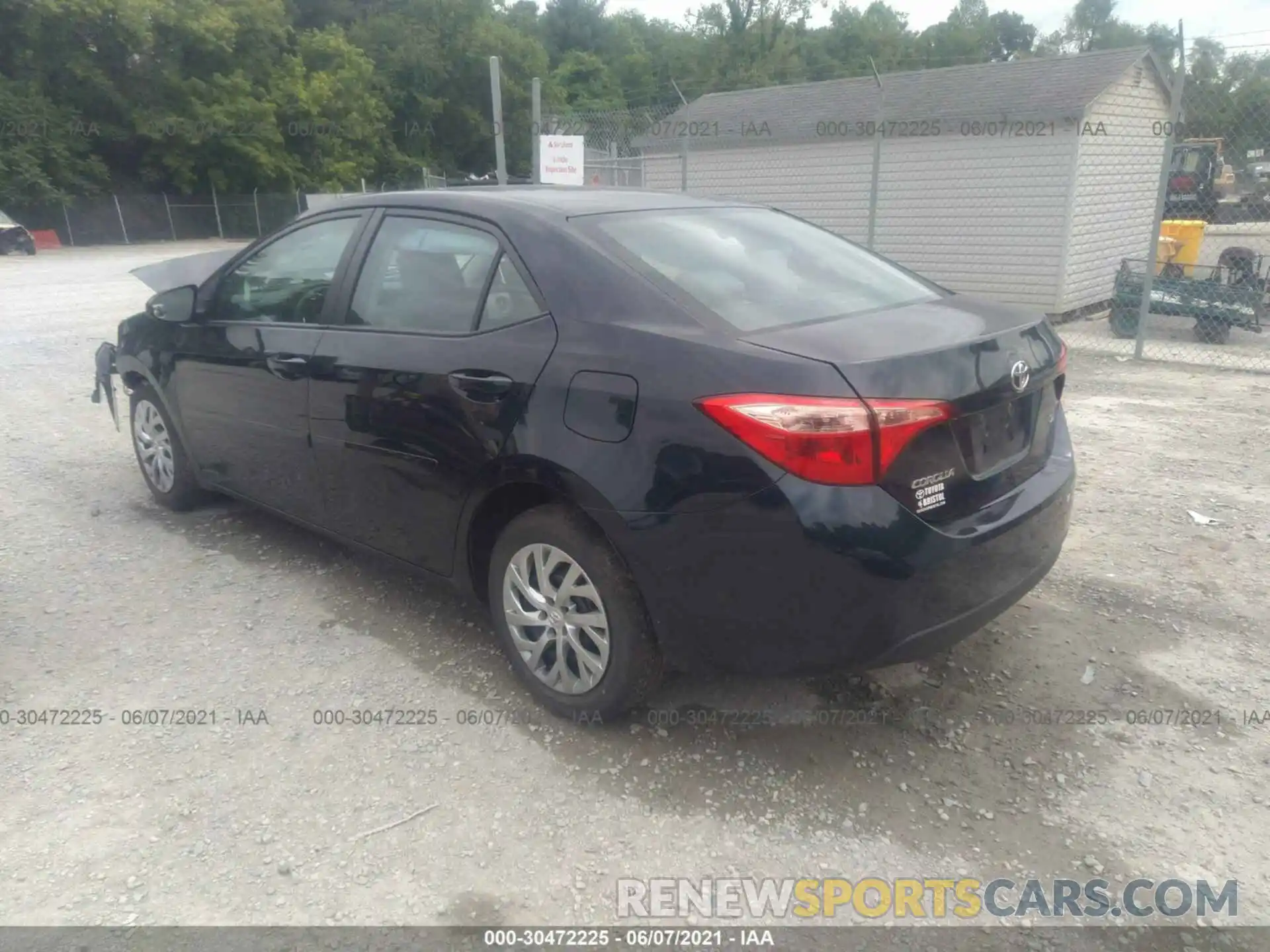 3 Photograph of a damaged car 2T1BURHE5KC150955 TOYOTA COROLLA 2019