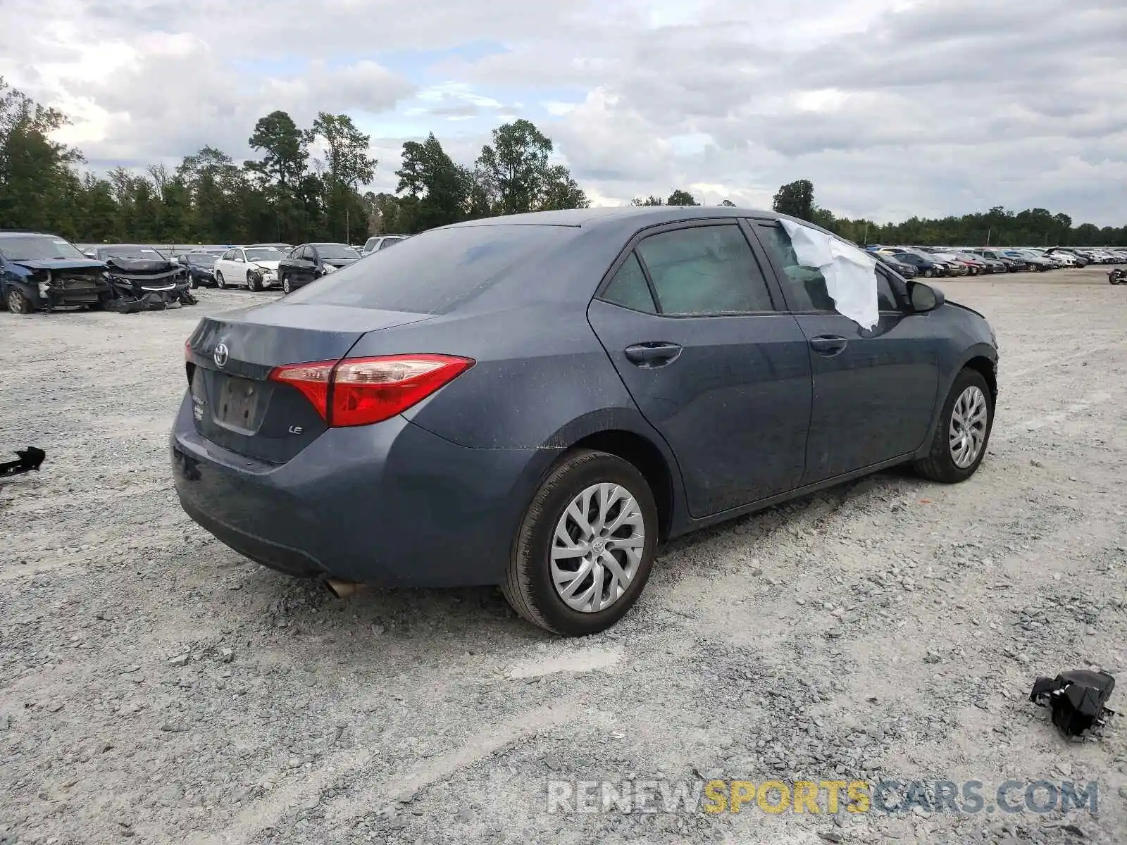 4 Photograph of a damaged car 2T1BURHE5KC151149 TOYOTA COROLLA 2019