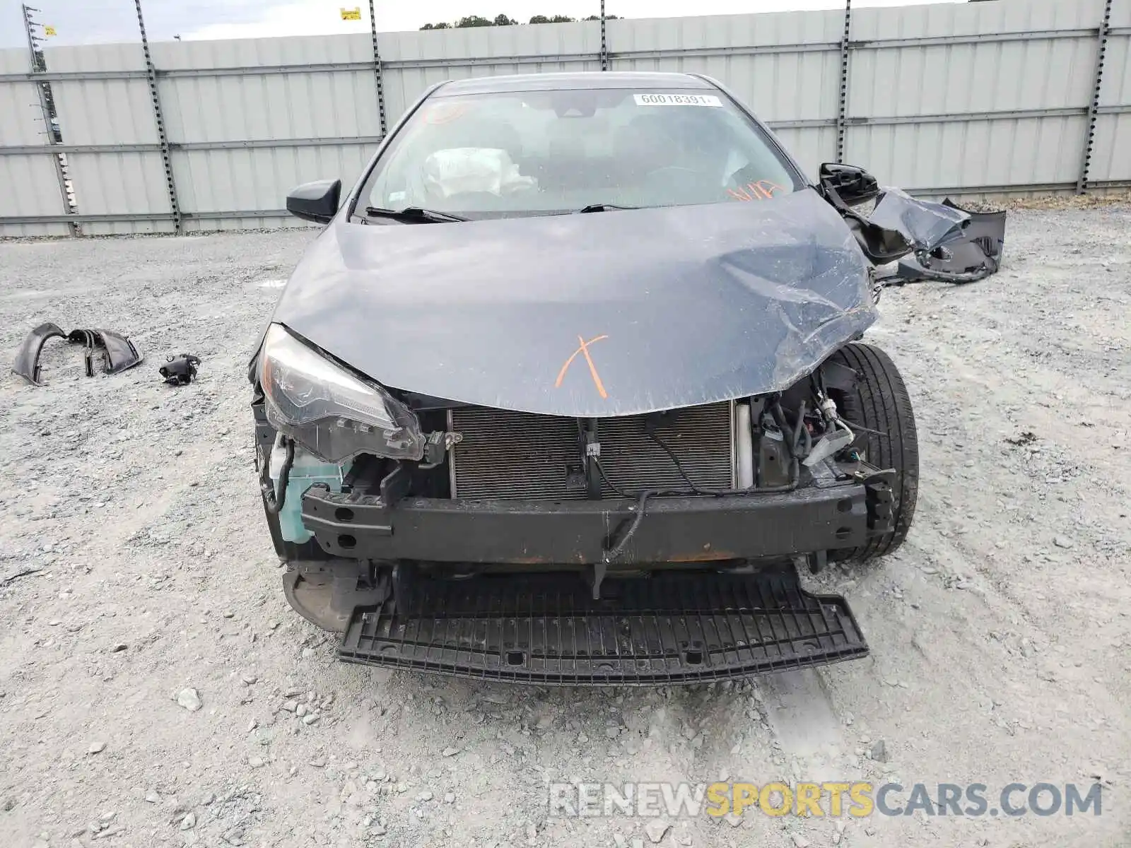 9 Photograph of a damaged car 2T1BURHE5KC151149 TOYOTA COROLLA 2019