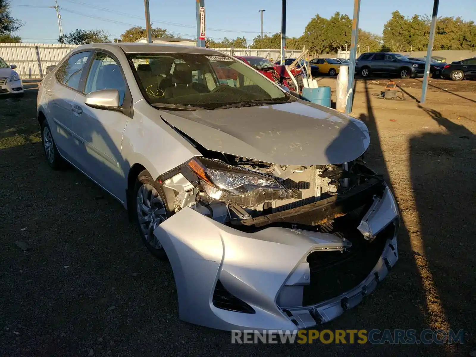 1 Фотография поврежденного автомобиля 2T1BURHE5KC151314 TOYOTA COROLLA 2019