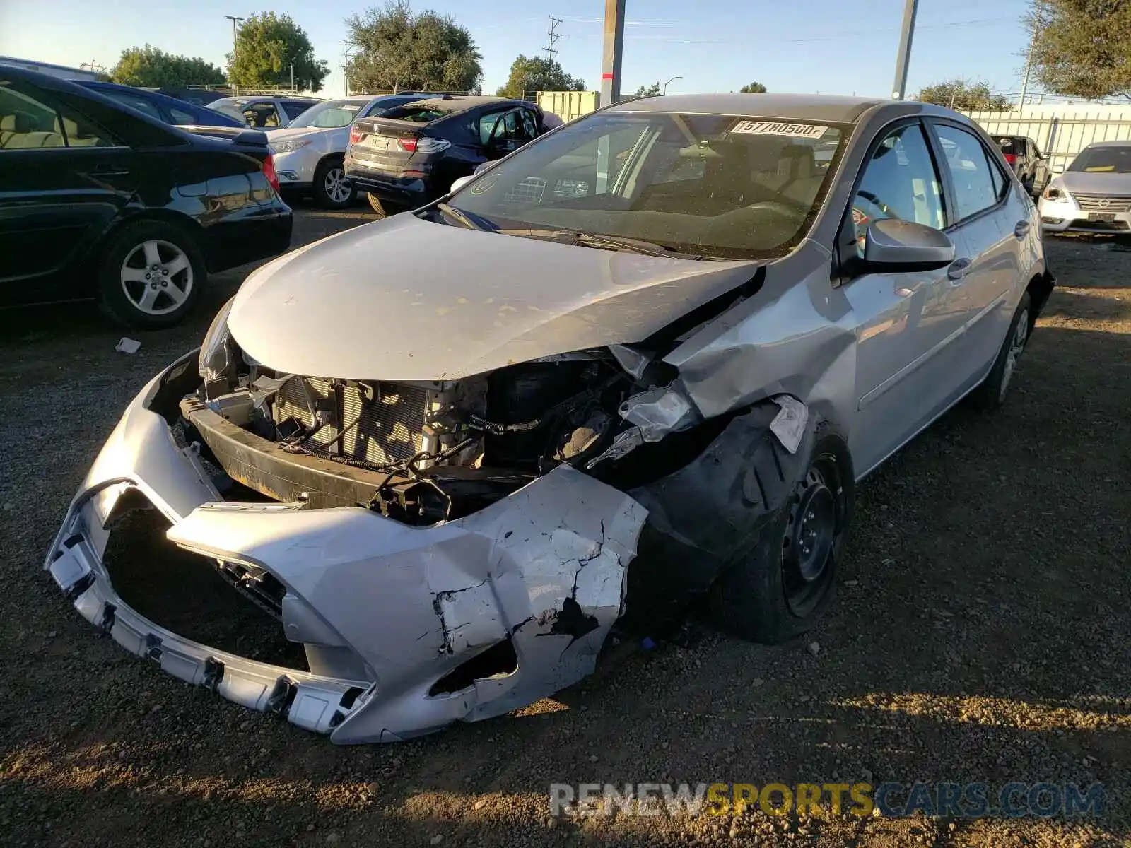 2 Фотография поврежденного автомобиля 2T1BURHE5KC151314 TOYOTA COROLLA 2019