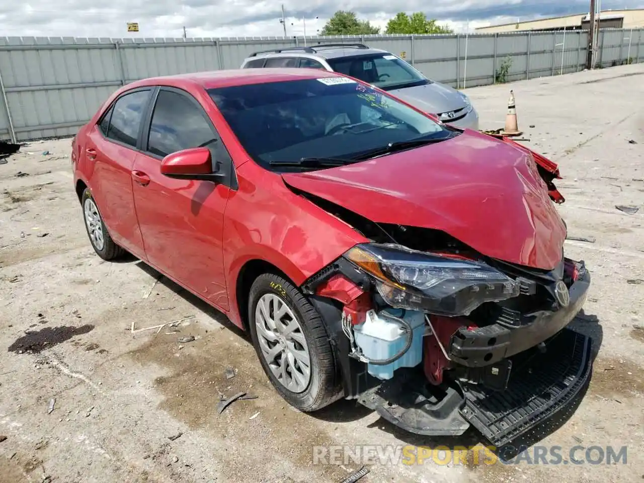 1 Photograph of a damaged car 2T1BURHE5KC152530 TOYOTA COROLLA 2019