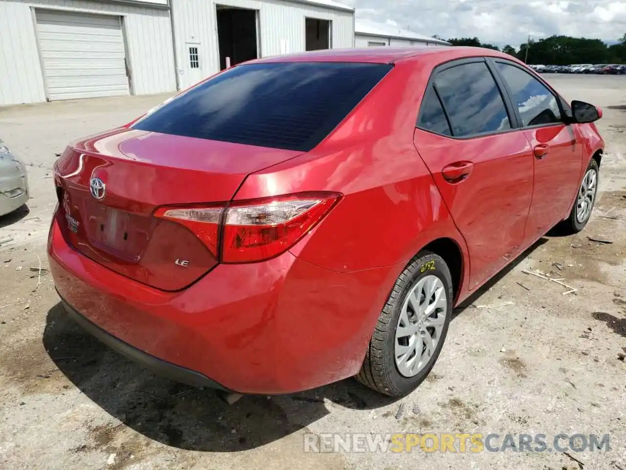 4 Photograph of a damaged car 2T1BURHE5KC152530 TOYOTA COROLLA 2019