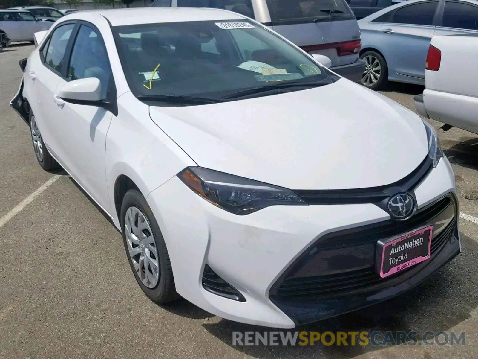 1 Photograph of a damaged car 2T1BURHE5KC152835 TOYOTA COROLLA 2019