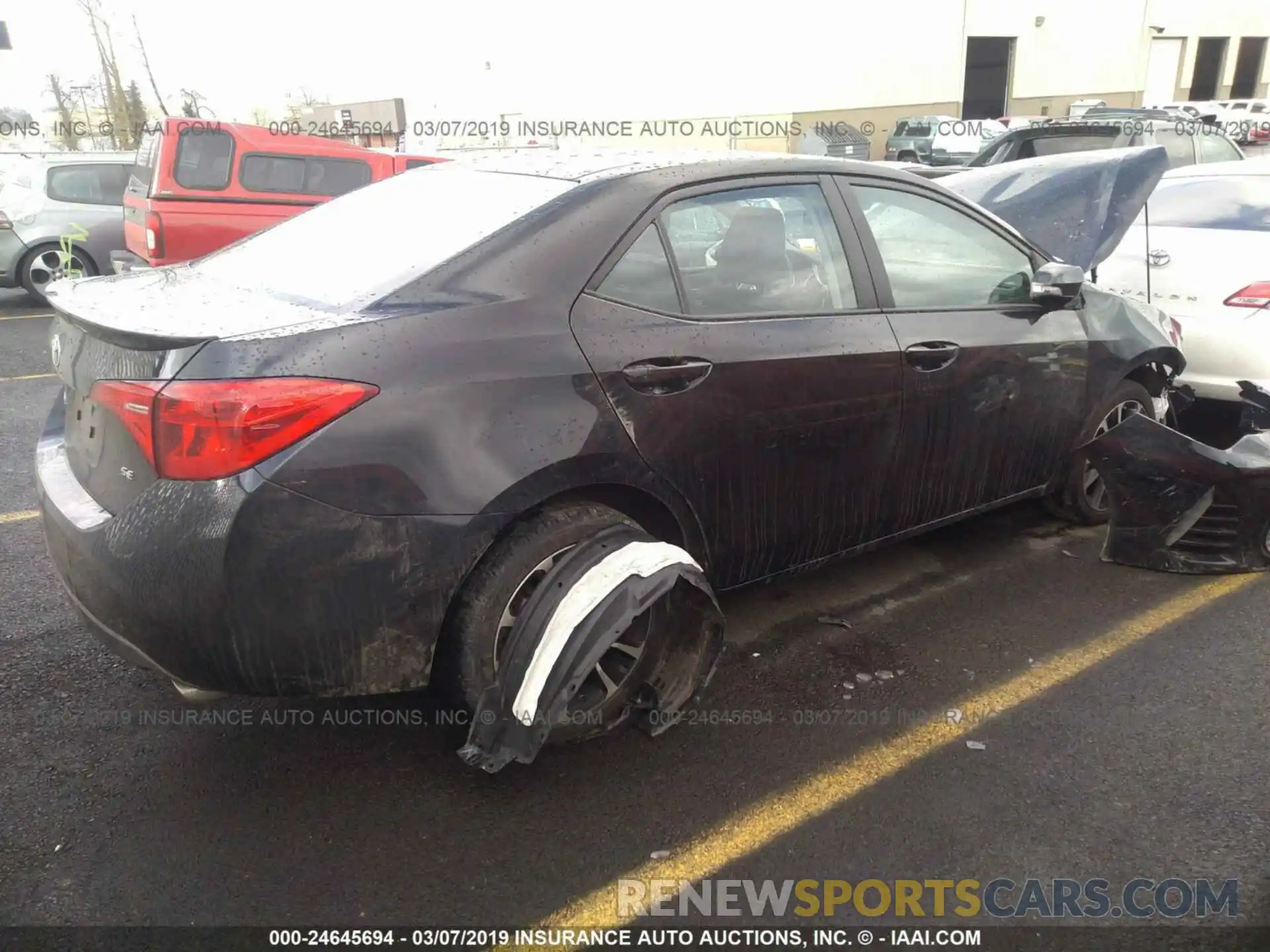 4 Photograph of a damaged car 2T1BURHE5KC153886 TOYOTA COROLLA 2019