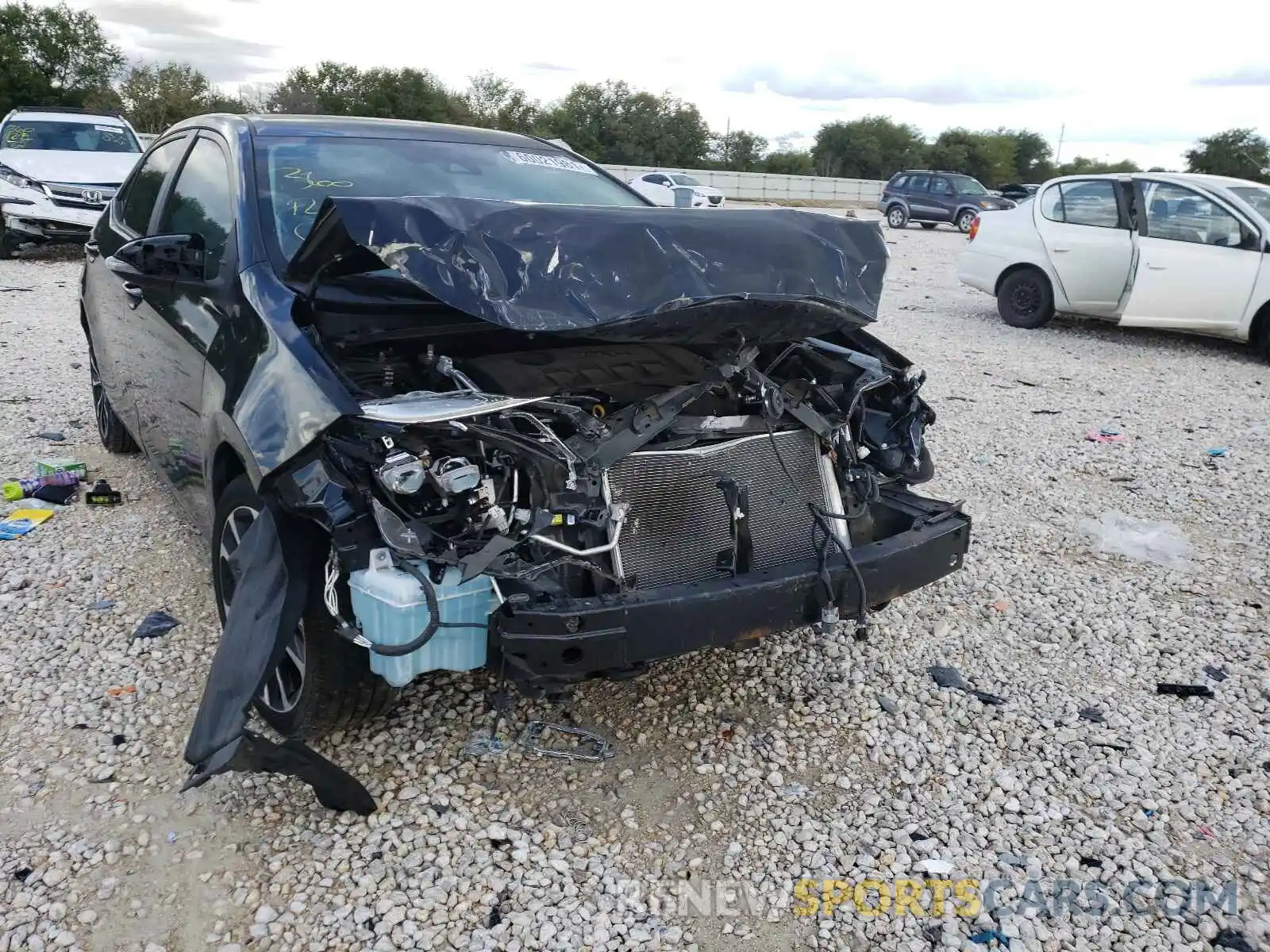 9 Photograph of a damaged car 2T1BURHE5KC154066 TOYOTA COROLLA 2019