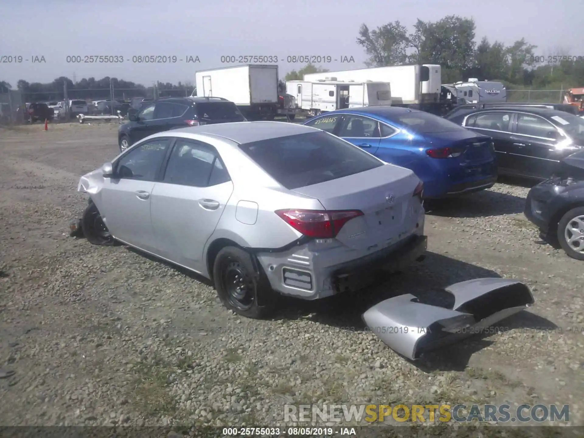 3 Photograph of a damaged car 2T1BURHE5KC154925 TOYOTA COROLLA 2019