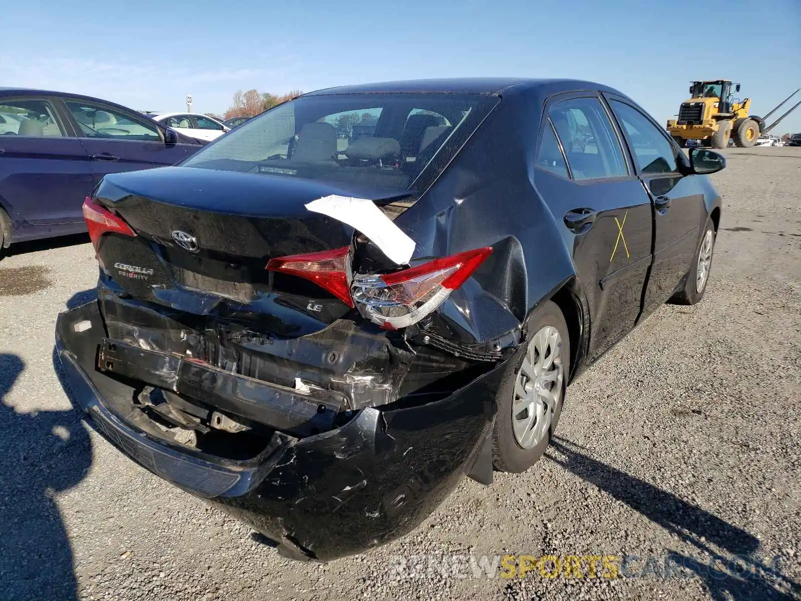 4 Photograph of a damaged car 2T1BURHE5KC156464 TOYOTA COROLLA 2019